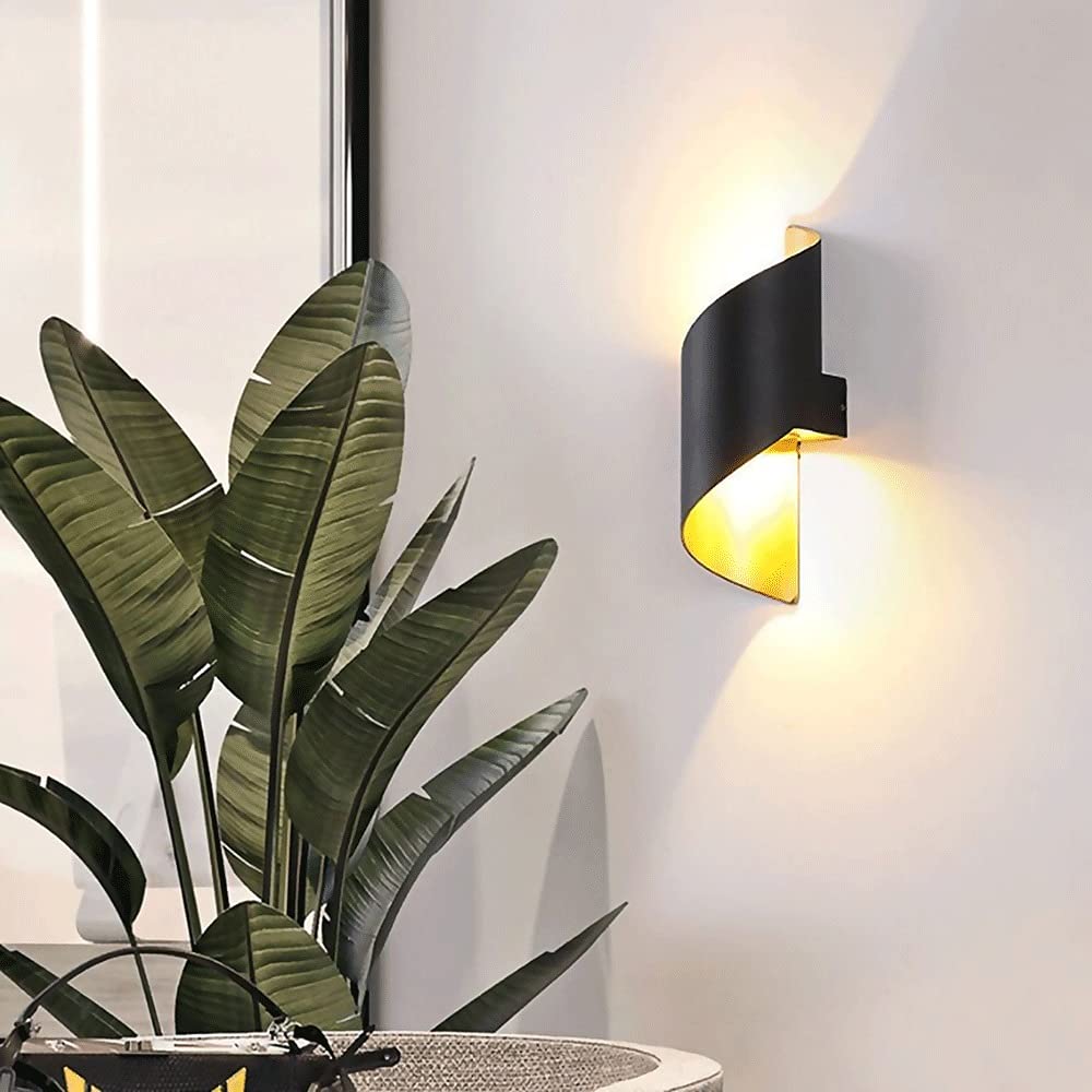 Nowoczesna i prosta lampa ścienna, kręcone kształty, z kutego metalu, klosz LED w górę i w dół, na zewnątrz czarny, do domu, salonu, sypialni, restauracji, kawiarni