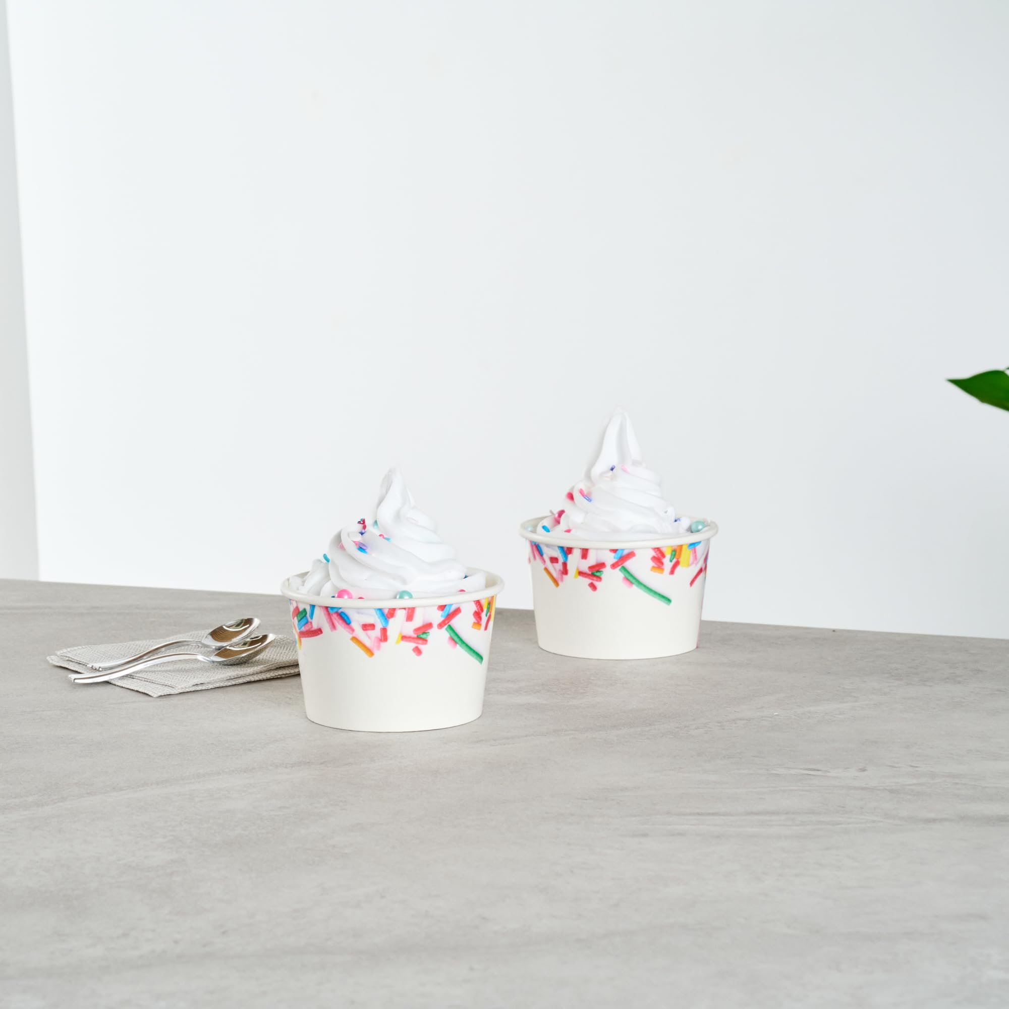 Restaurantware Eisbecher 200 Stück 226.8 g auslaufsichere Einweg-Dessertschale Frozen Joghurtbecher runder Papierbehälter für kalte und heiße Desserts