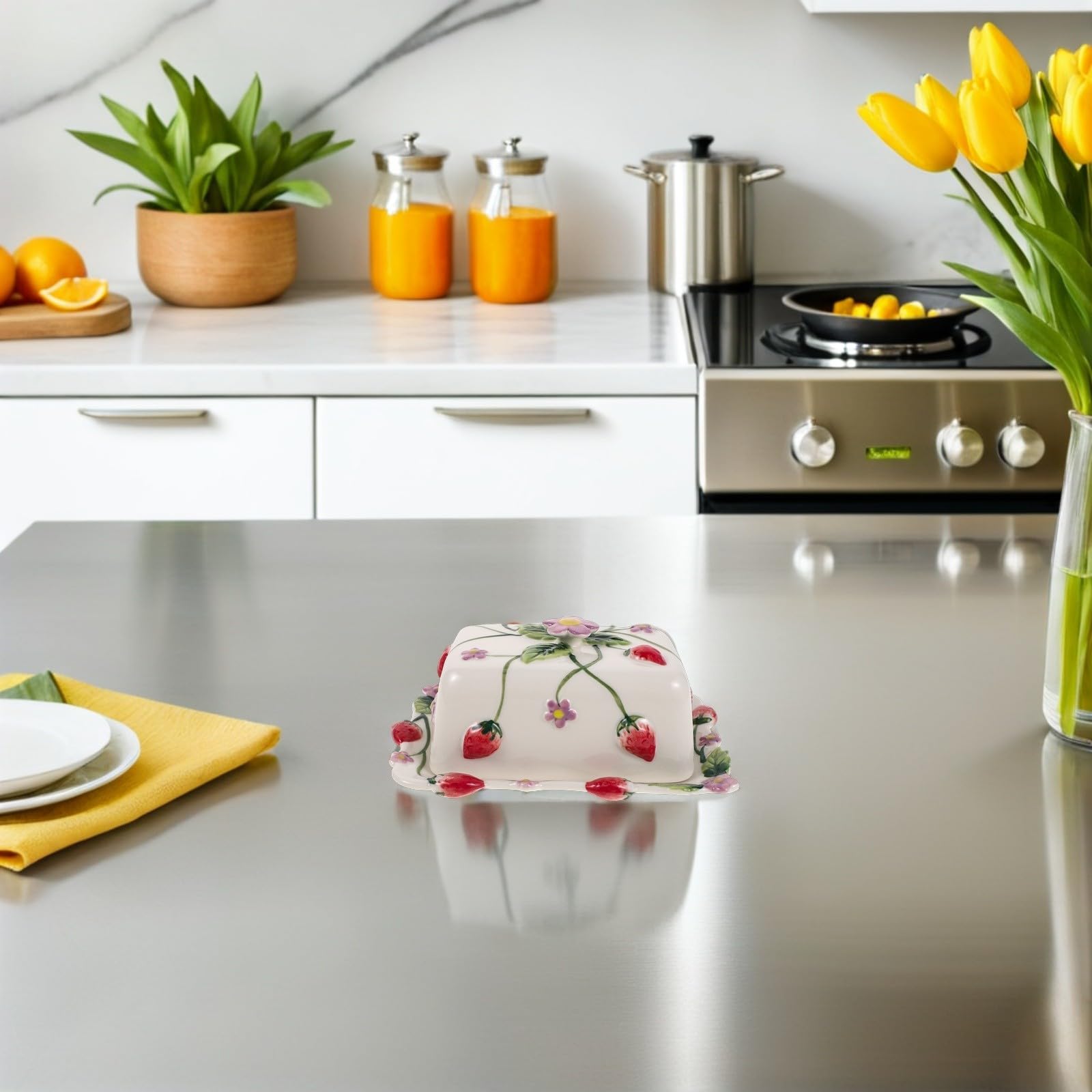 Beurrier Décoratif en Céramique avec Couvercle, Motif Fraise Floral