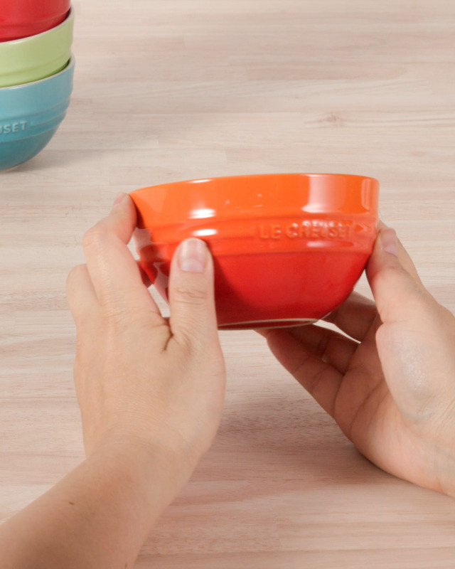 LE CREUSET - ル・クルーゼ　ライスボウル　茶碗　レインボー　直径12センチ Amazon｜ル・クルーゼ(Le Creuset) 茶碗 ライス・ボール 直径