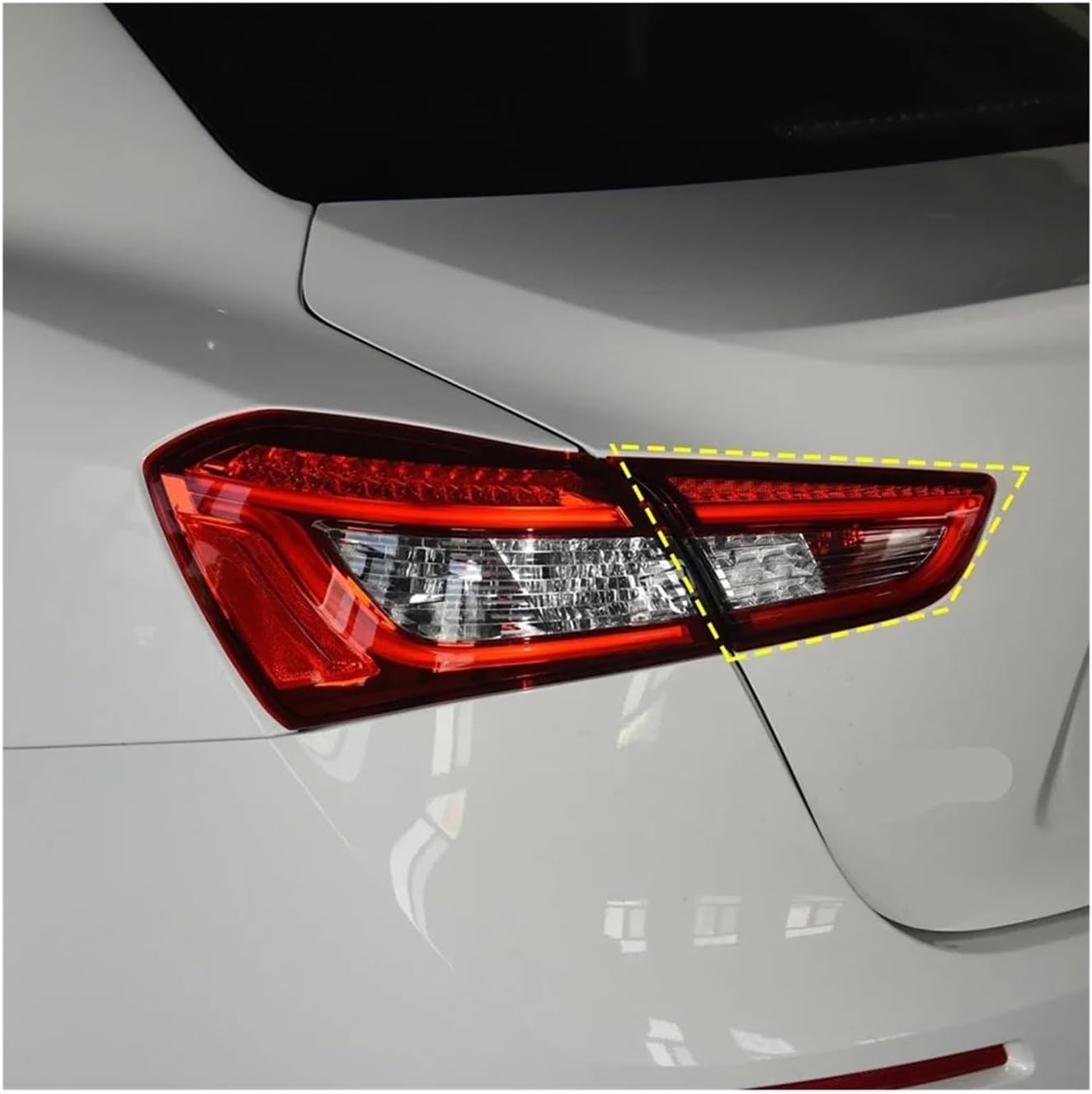 Compatible For Maserati Ghibli 2014-2020 Car Rear Taillight Shell Brake Lights Shell Replace Auto Rear Lamp Shell Cover Mask Lampshade(Outside Left)