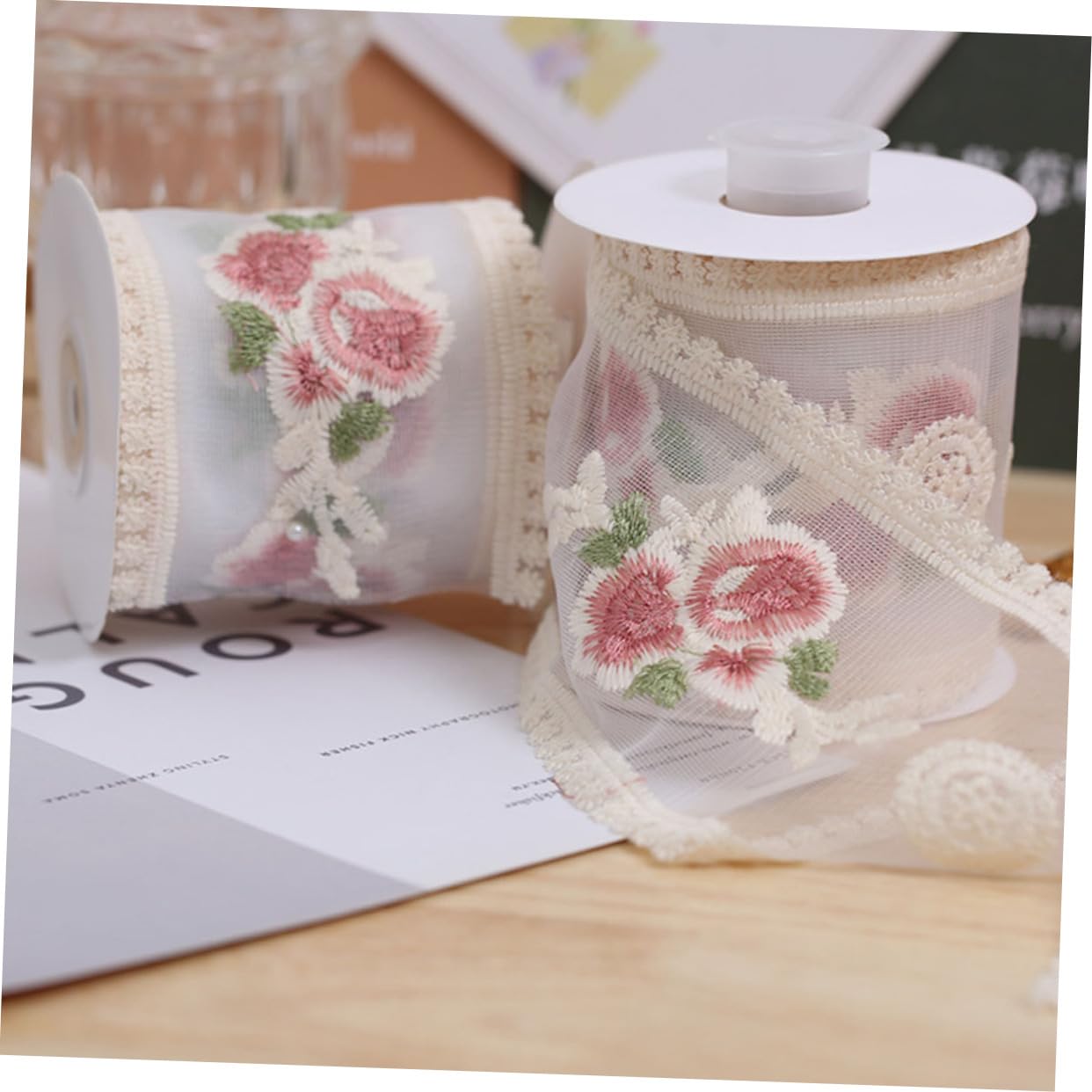 VILLCASE 4 Rollos Material De Accesorios Para El Cabello De Encaje Rosa Bordado Ribete De Encaje Rojo Decoración Artesanía Bralette De Apliques De Bordado De Cinta Tela