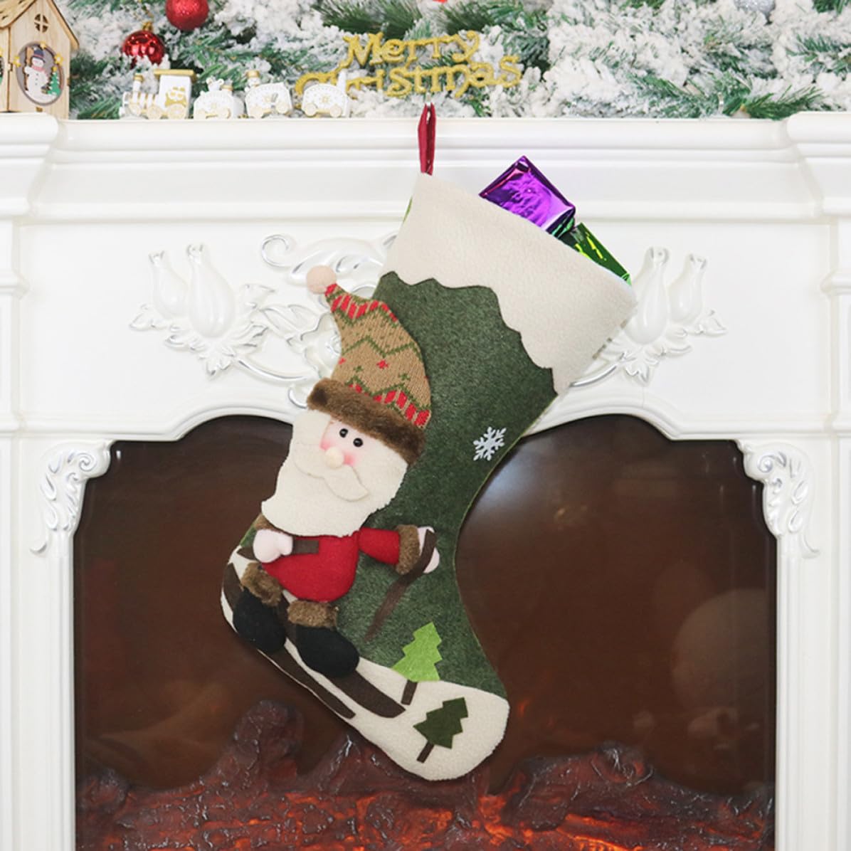 Uonlytech 3 Medias Navideñas Decorativas para Árbol de Navidad Diseño de Santa Claus, Muñeco de Nieve y Alce, Hechas de Tela No Tejida y Felpa para Llenar Dulces Estilo Varios Estilos