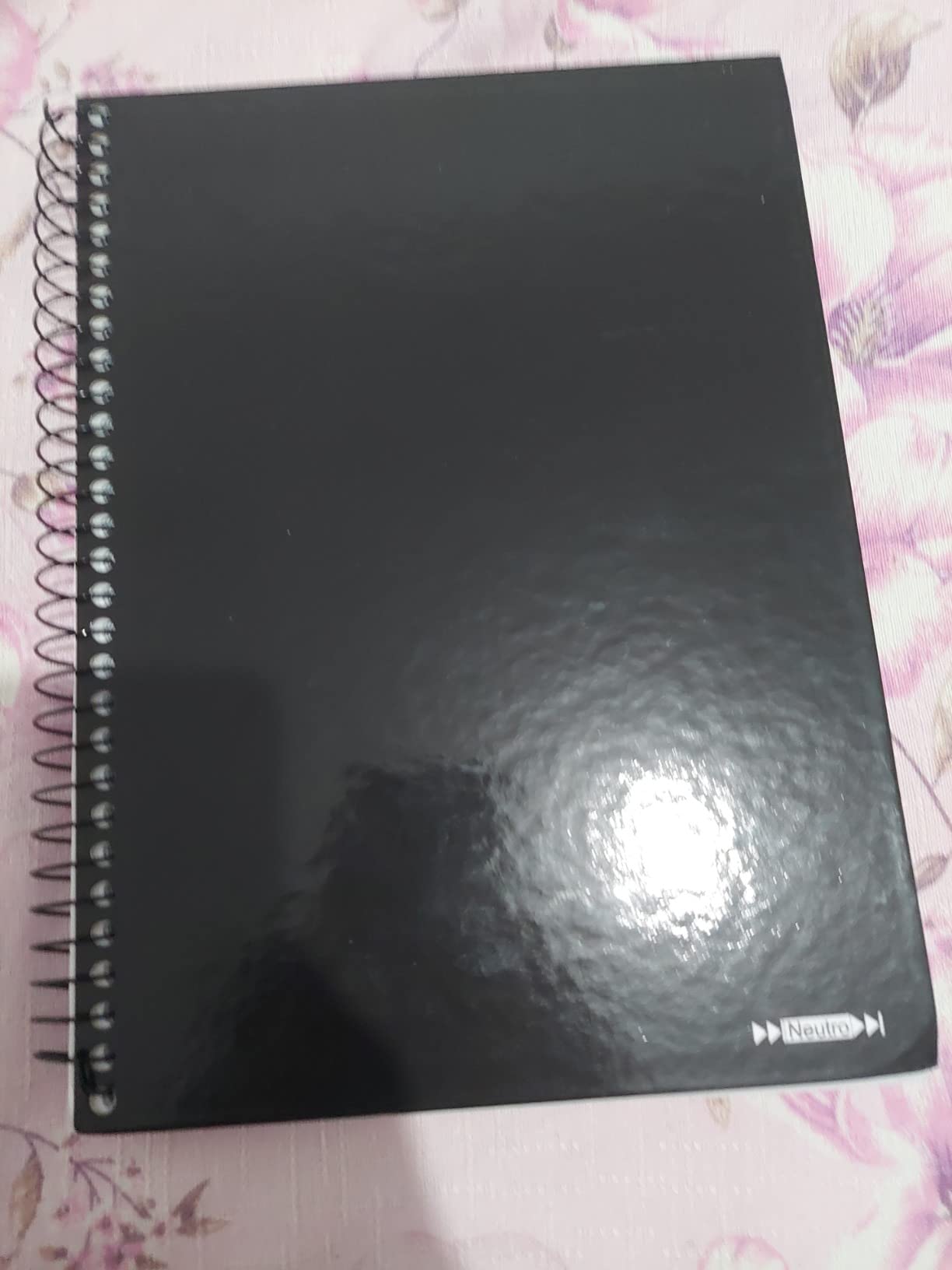 CADERNO UNIV. ESPIRAL PRETO C.D. 200FLS 10MAT – UNIDADE