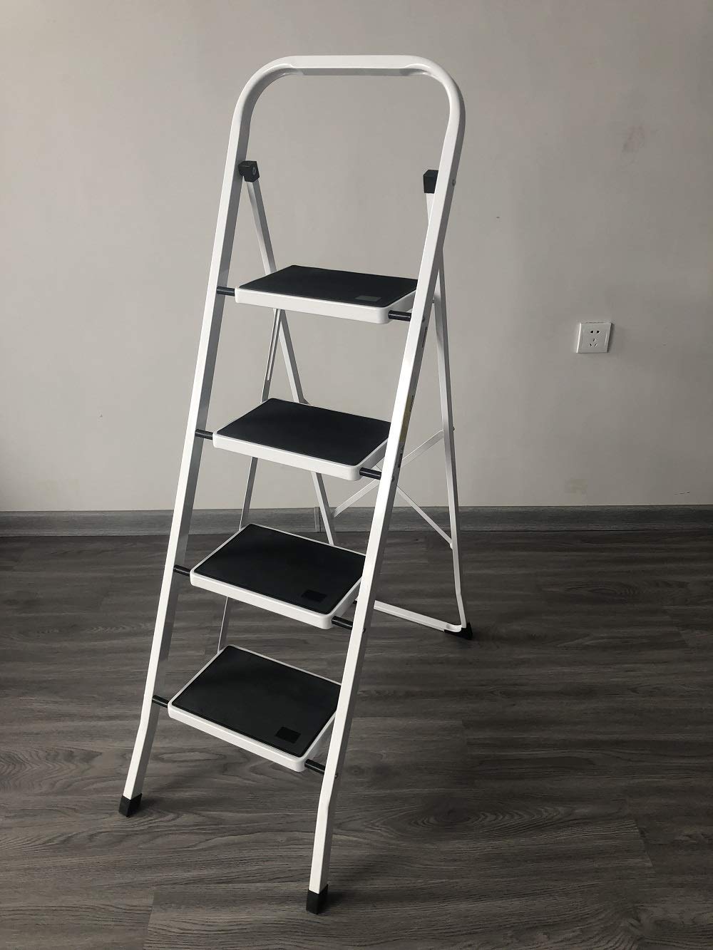 Escalera plegable de acero de 4 peldaños de goma antideslizante portátil resistente de 150 kg de capacidad
