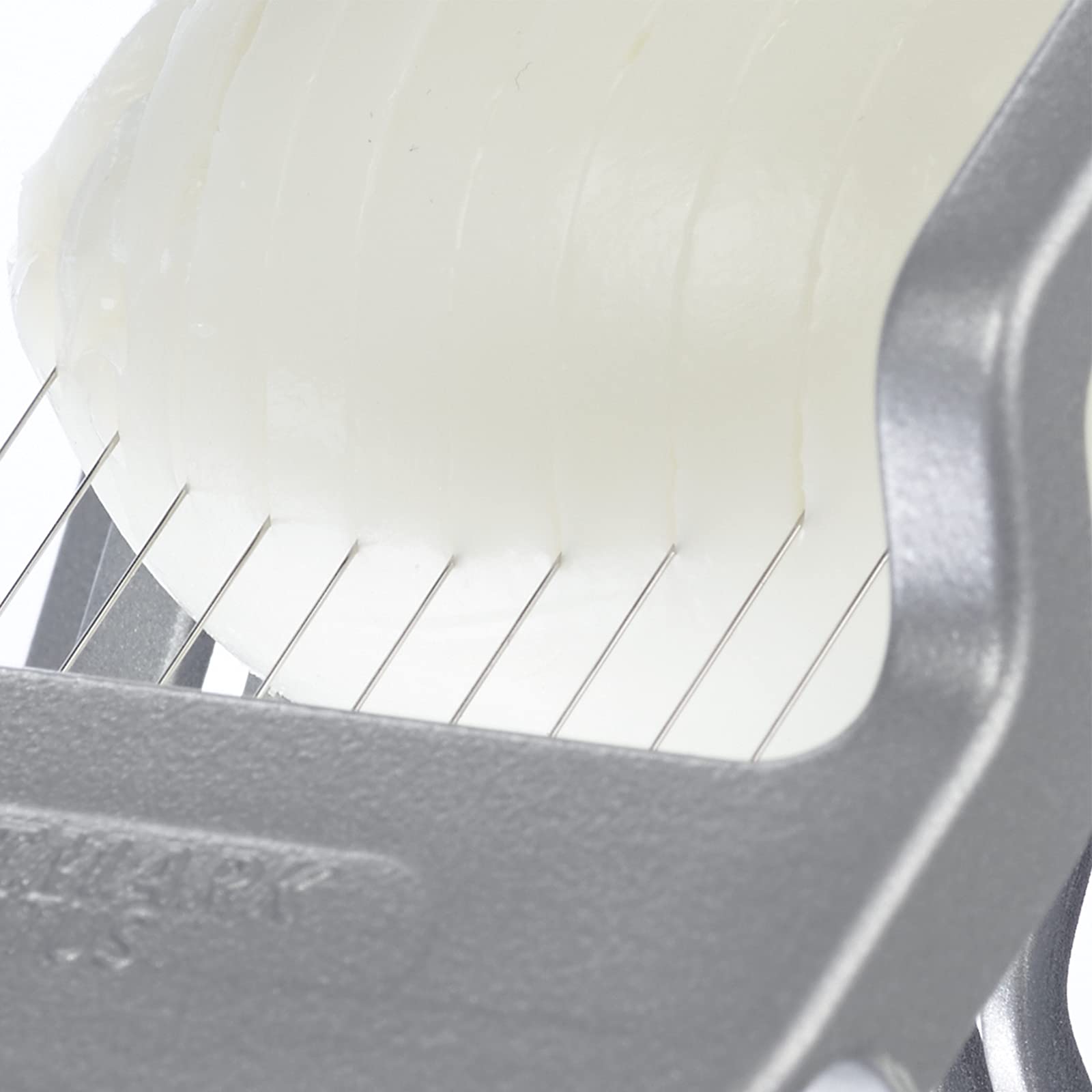Westmark Cortador de huevos para rebanadas redondas y ovaladas, Alambres de corte tensados ​​individualmente de acero inoxidable, Aluminio/acero inoxidable, Justus, Gris, 10402260