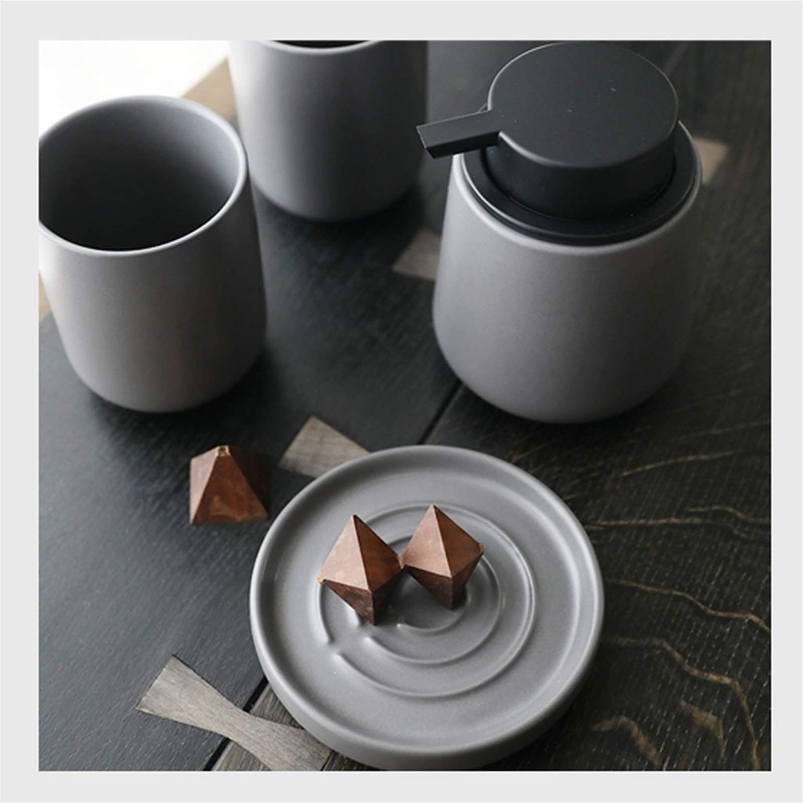 Dozownik mydła Ceramiczny czteroczęściowy zestaw łazienki łazienki zlewozmywakowe mydło Dozownik ręczny sanitizer szampon żel prysznicowy pusta butelka dozownik mydła w płynie