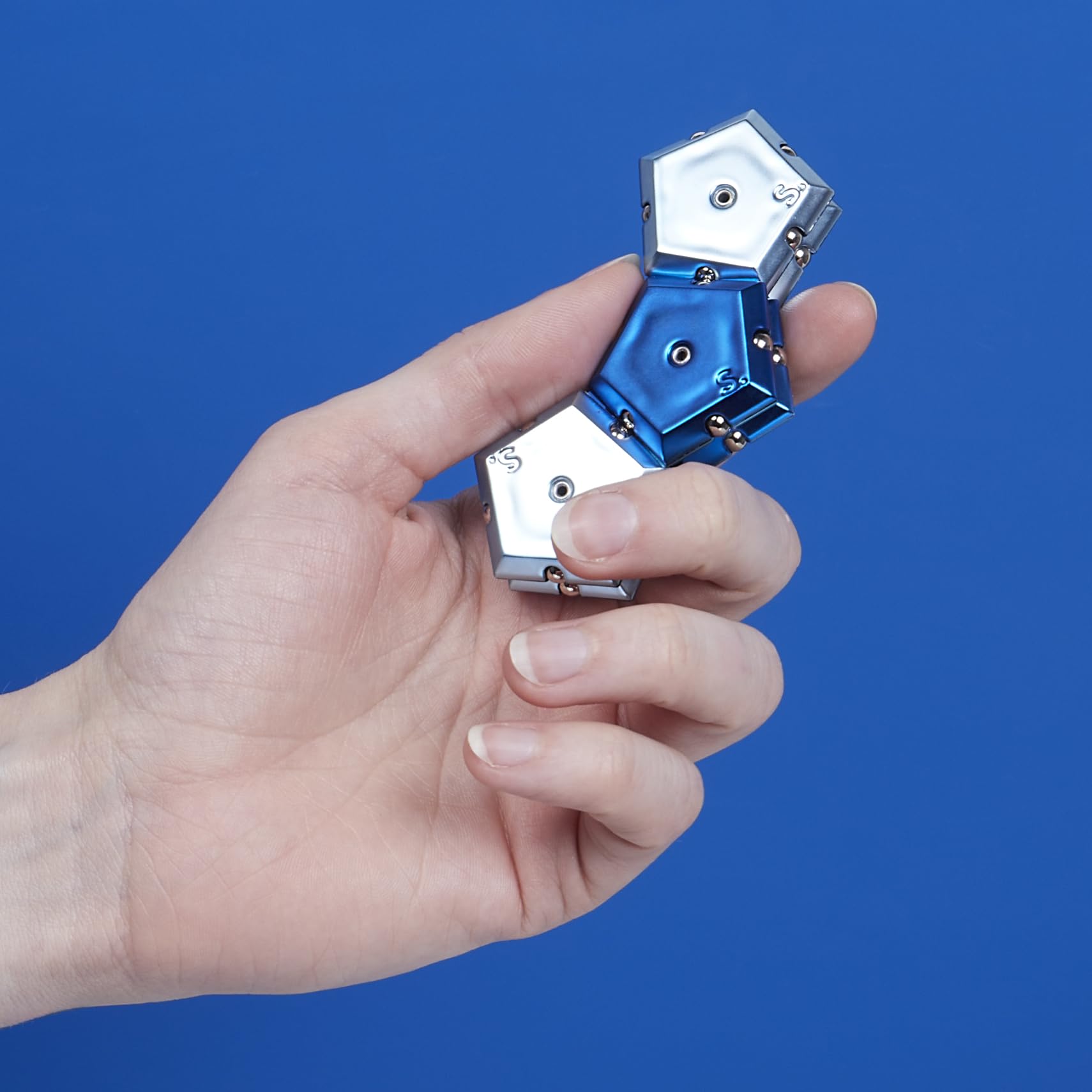 Speks Geode Magnetic Fidget Toy, Chrome Blue, Sphere - Image 3