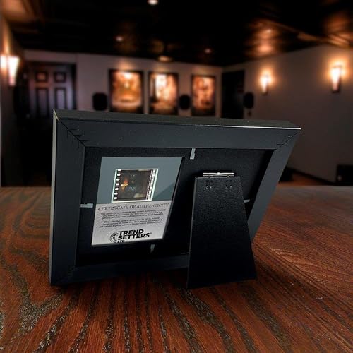 Miniatura 3 de Trend Setters DC Comics - The Batman - Riddler Unmasked - Presentación de escritorio MiniCell de 7 x 5 pulgadas - Con clip de película de 1.378 in