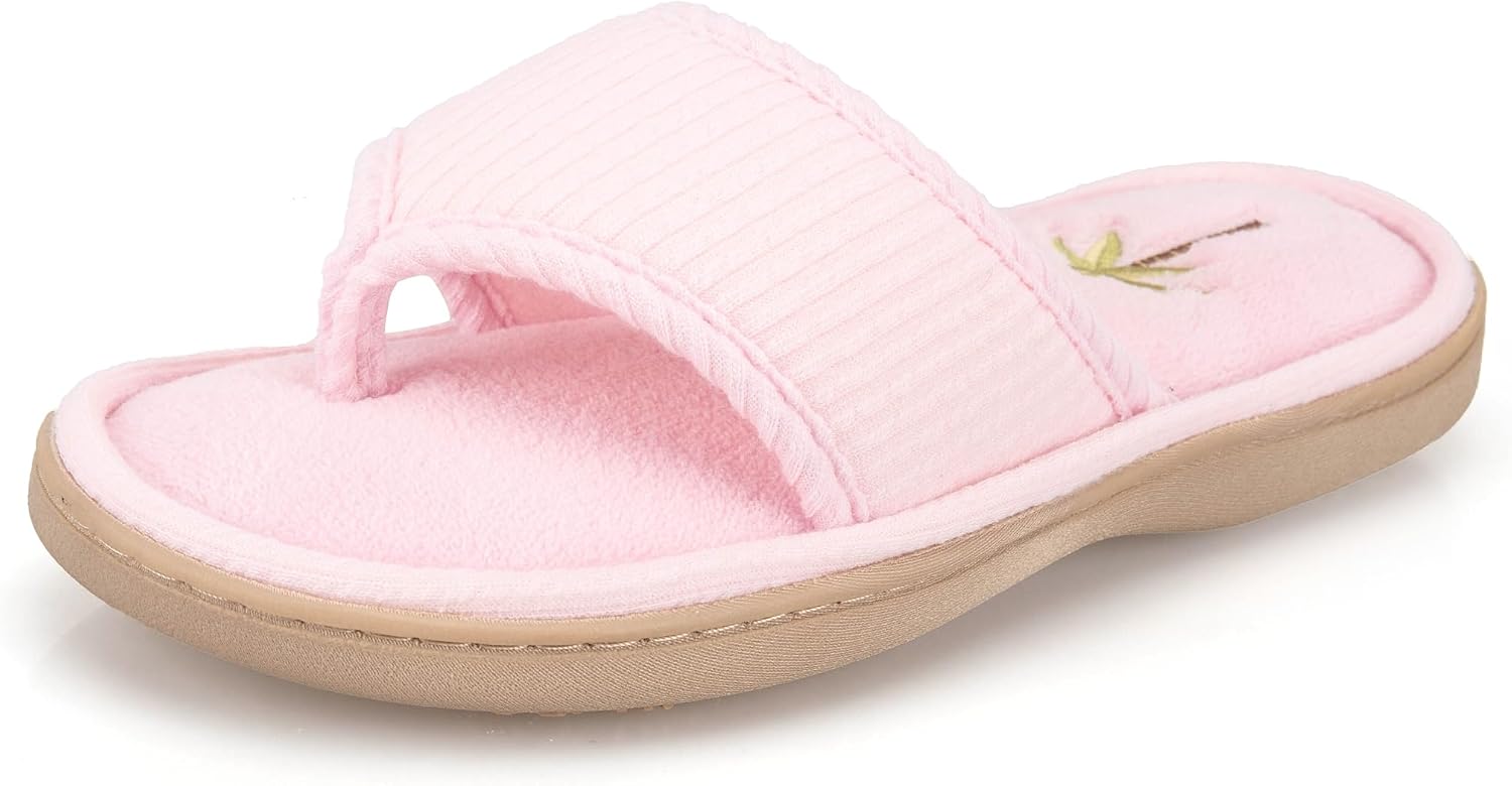 isotoner Women's Indoor/Outdoor Embroidered Seersucker Flip Flop Slippers With Memory Foam Comfort