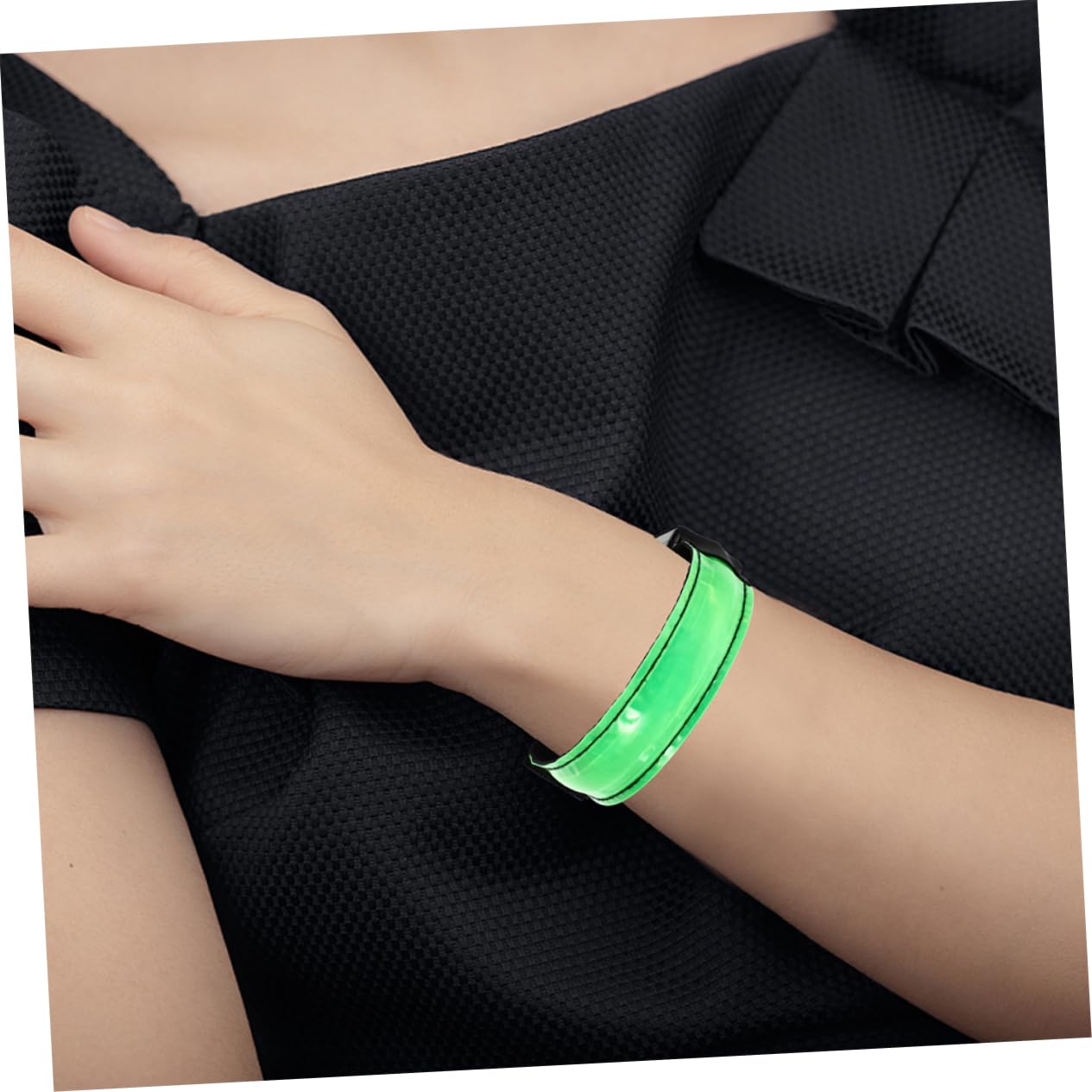 JOINPAYA 4Pcs LED Glowing Armband Rechargeable Reflective Running Gear for Night Safety Comfortable Fit for Runners Lightweight Includes Bands High Visibility Gear for Jogging and Walking