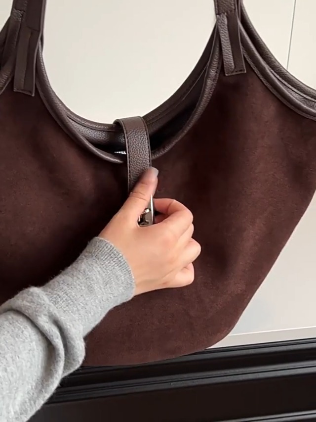 Bolso Tote marrón de gamuza para mujer miniatura 7