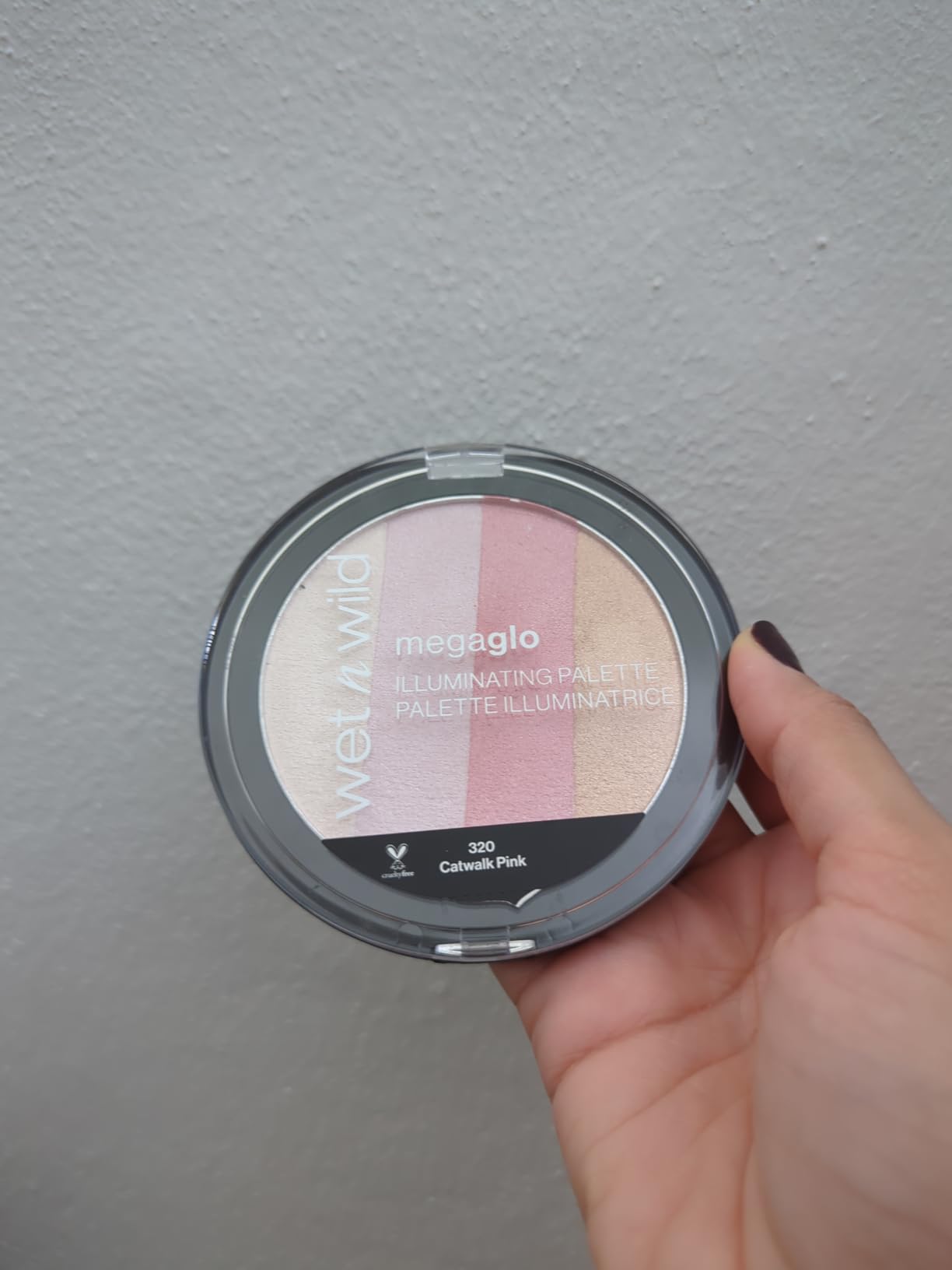 wet n wild MegaGlo Illuminating Blush Makeup Powder Palette, Catwalk Pink, Highlighter Face Make Up