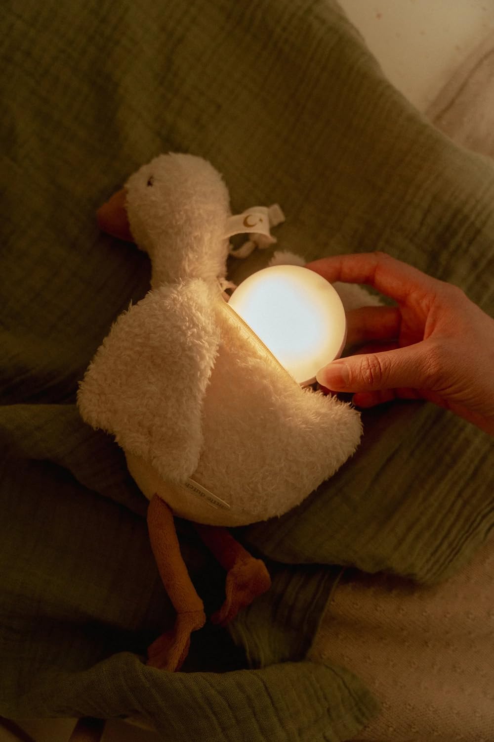 Little Dutch 8440 Peluche con luce e suoni Piccola oca - Newborn Naturals bianco