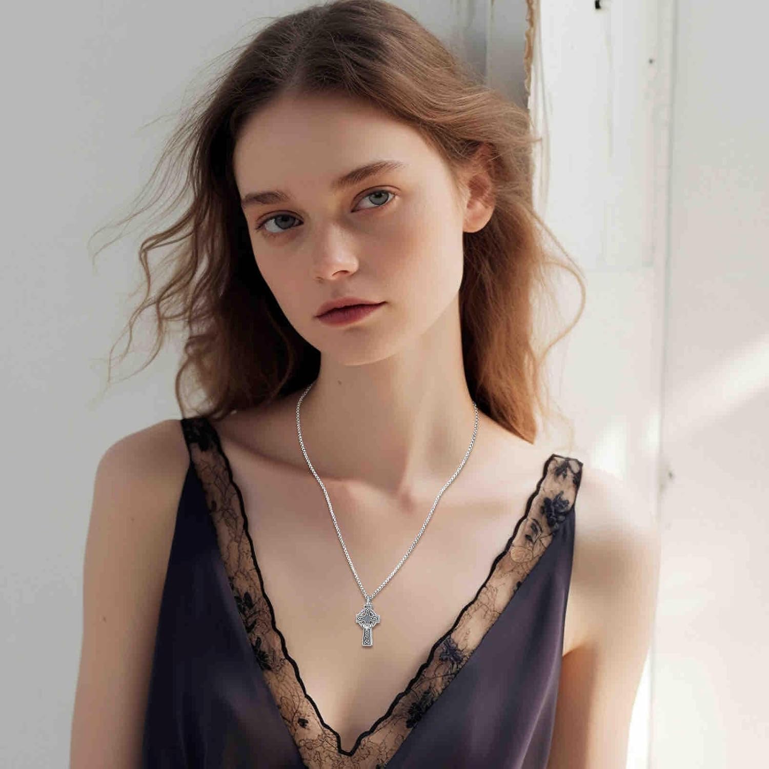 Cremation Jewelry 925 Sterling Silver Urn Necklace for Ashes for Women Men Memorial Pendant for Human Ashes Keepsake Put in Ashes of Loved Ones Cat Pet