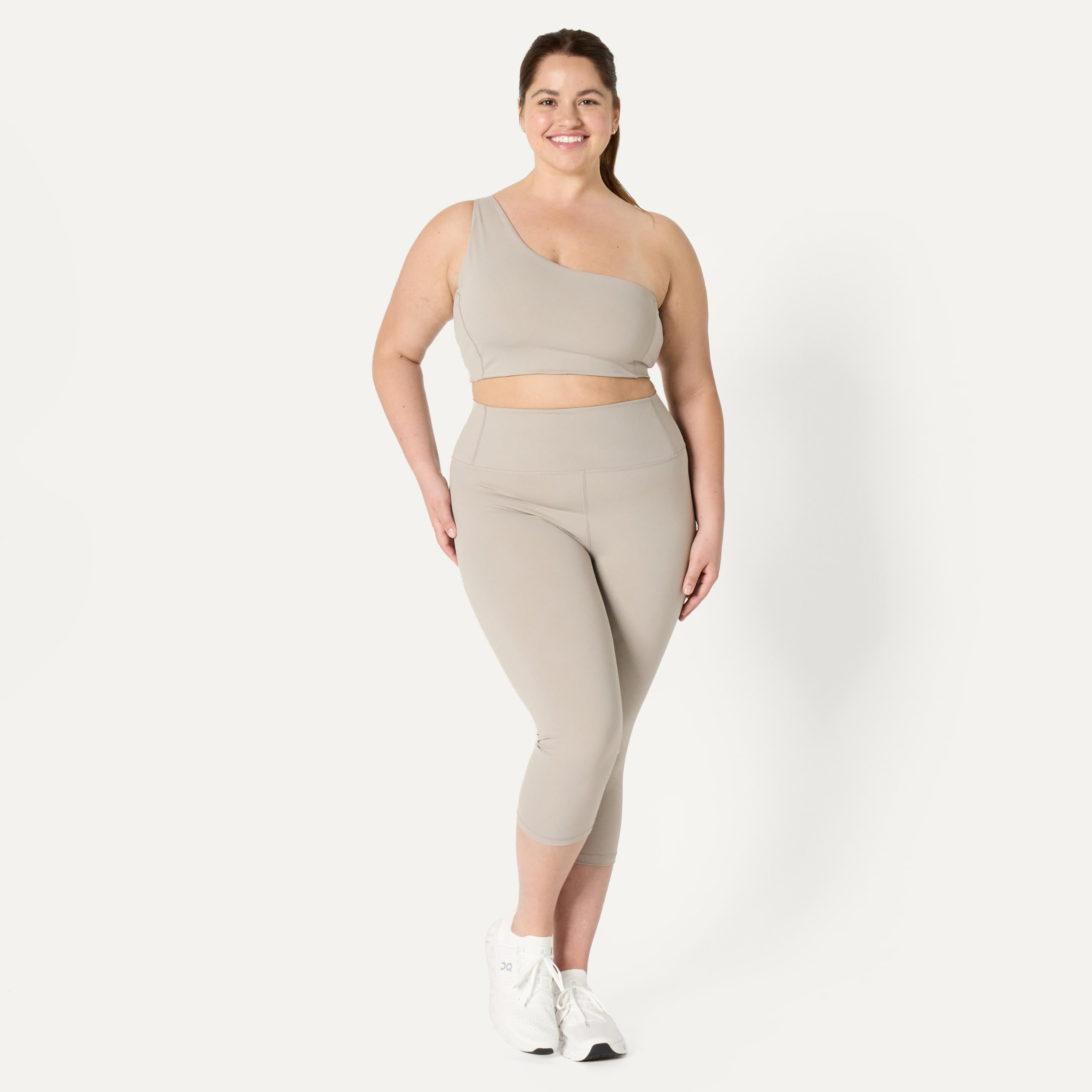 Amazon Essentials Damen Active FormFlex Buttery Soft Capri-Leggings für Yoga und Workouts mit Taschen, hoher Taille, Schrittlänge von 48 cm