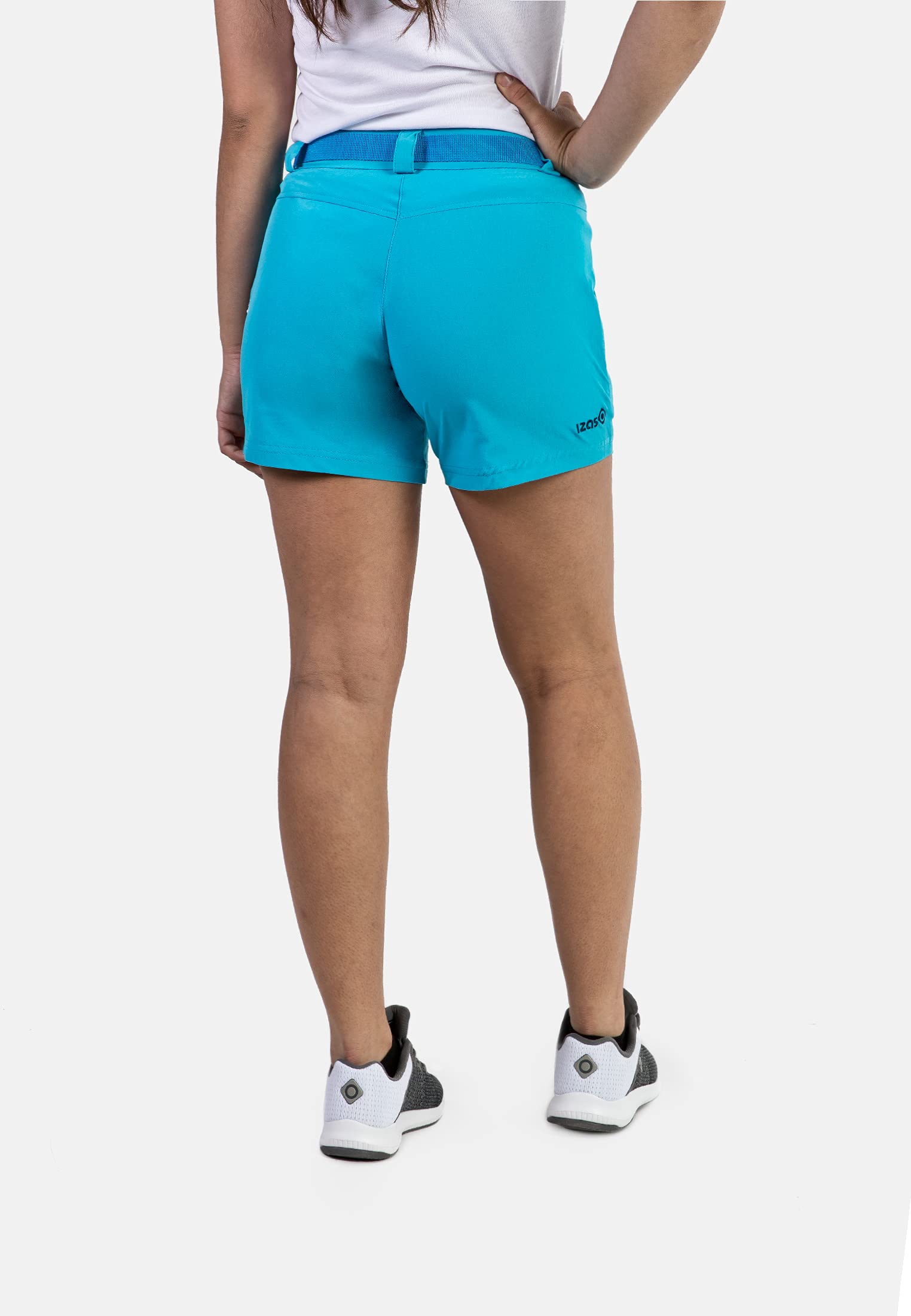 Izas Nagela II Pantalón Corto Trekking y Senderismo para Mujer. Tejido Mount-Stretch Repelente al Agua, Transpirable y Elástico. Rápido Secado. Incluye Cinturón. Regular Fit