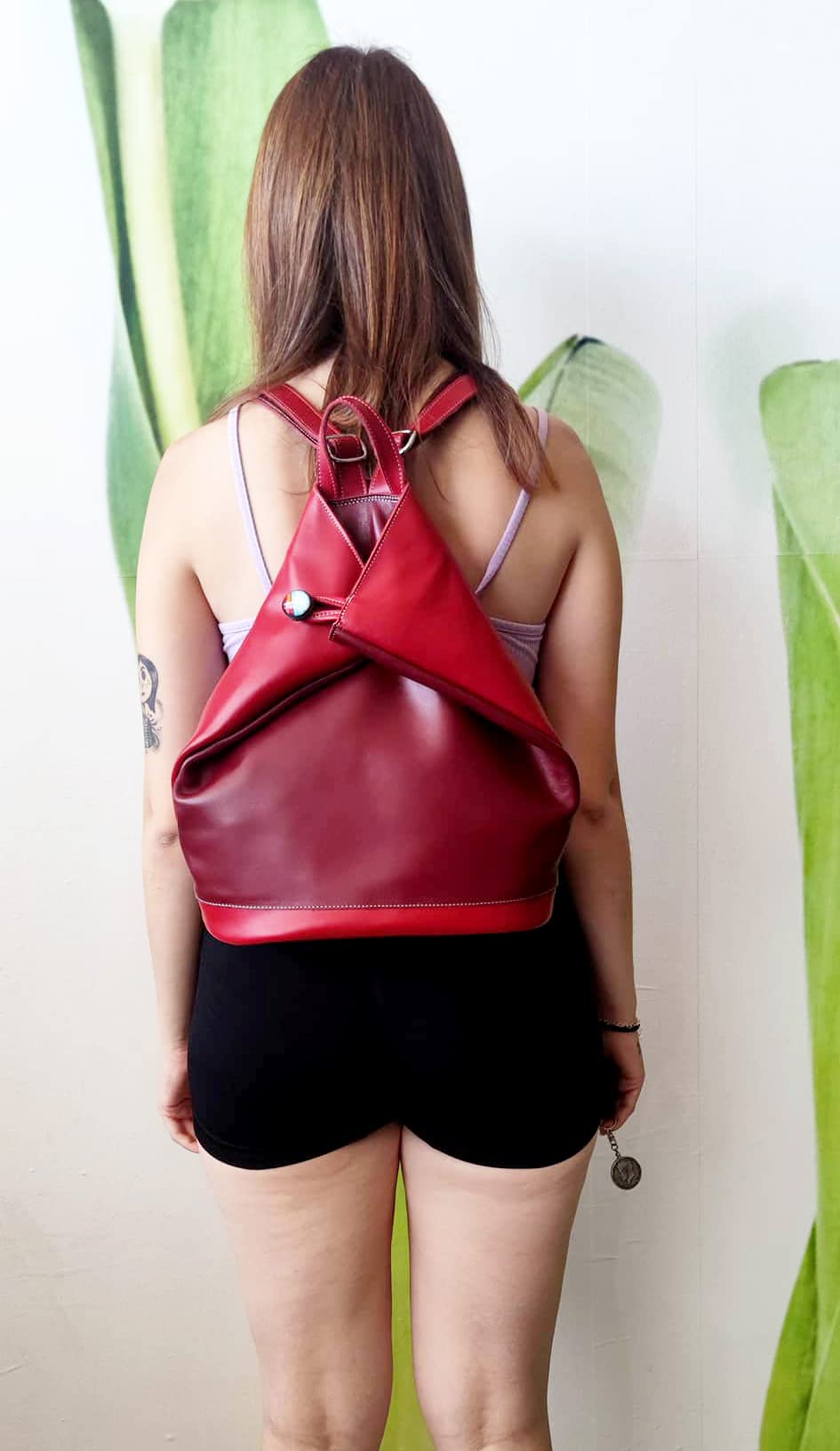 Mochila bolso antirrobo de piel granate