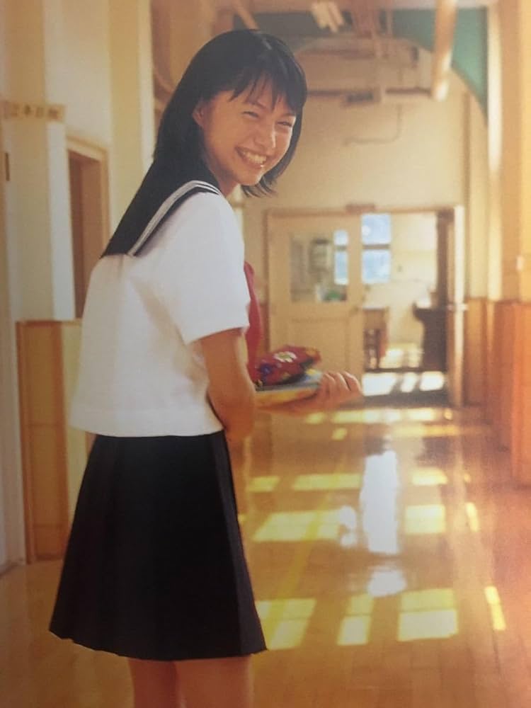 Amazon.co.jp: 少女日記 : 宮崎あおい 写真集 初版 : 文房具