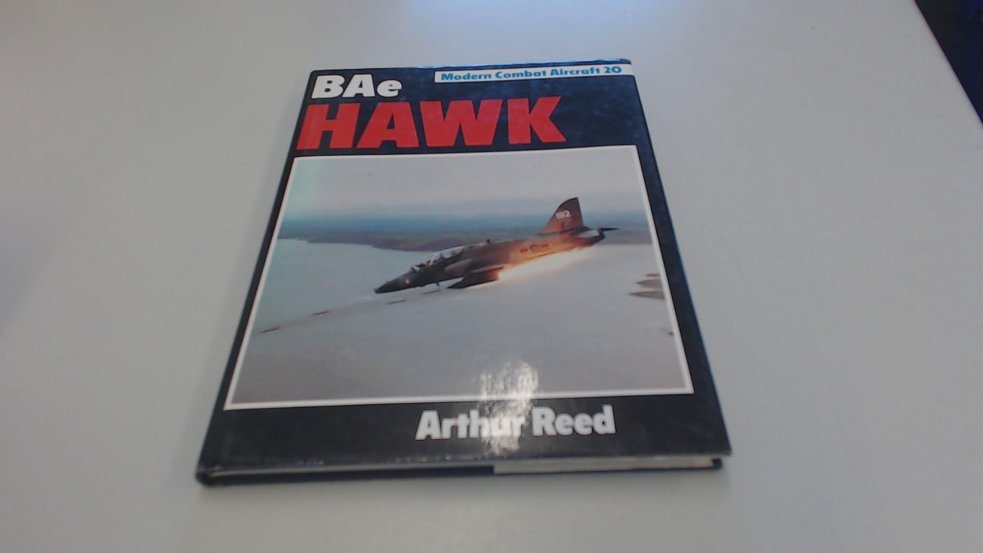 BAe Hawk (Modern combat aircraft) Hardcover โ January 1, 1985
