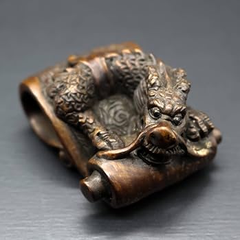 Amazon.co.jp: 龍根付朱氏木製腰提印籠彫刻木彫時代物提げ物置物在銘