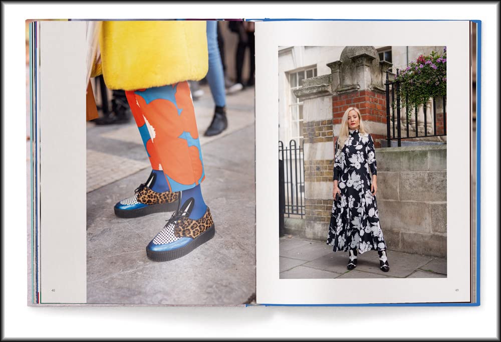 It's All About Shoes /anglais