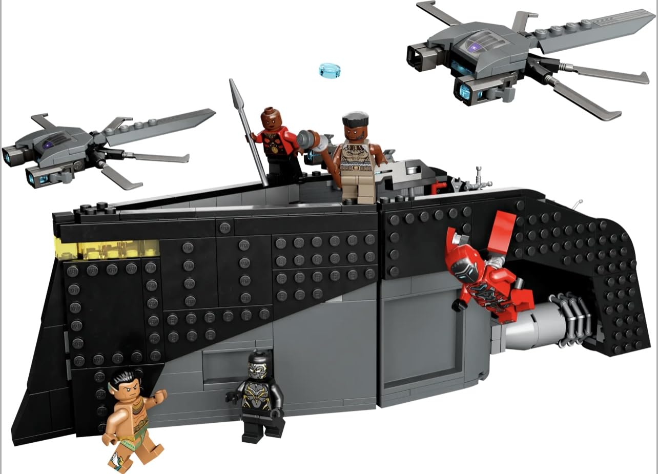 For Lego 76214 War on Water - Ship, Black Panther Boat - with 5 minifigs Super Heros Movie - Building Game and Card Set - Image 3