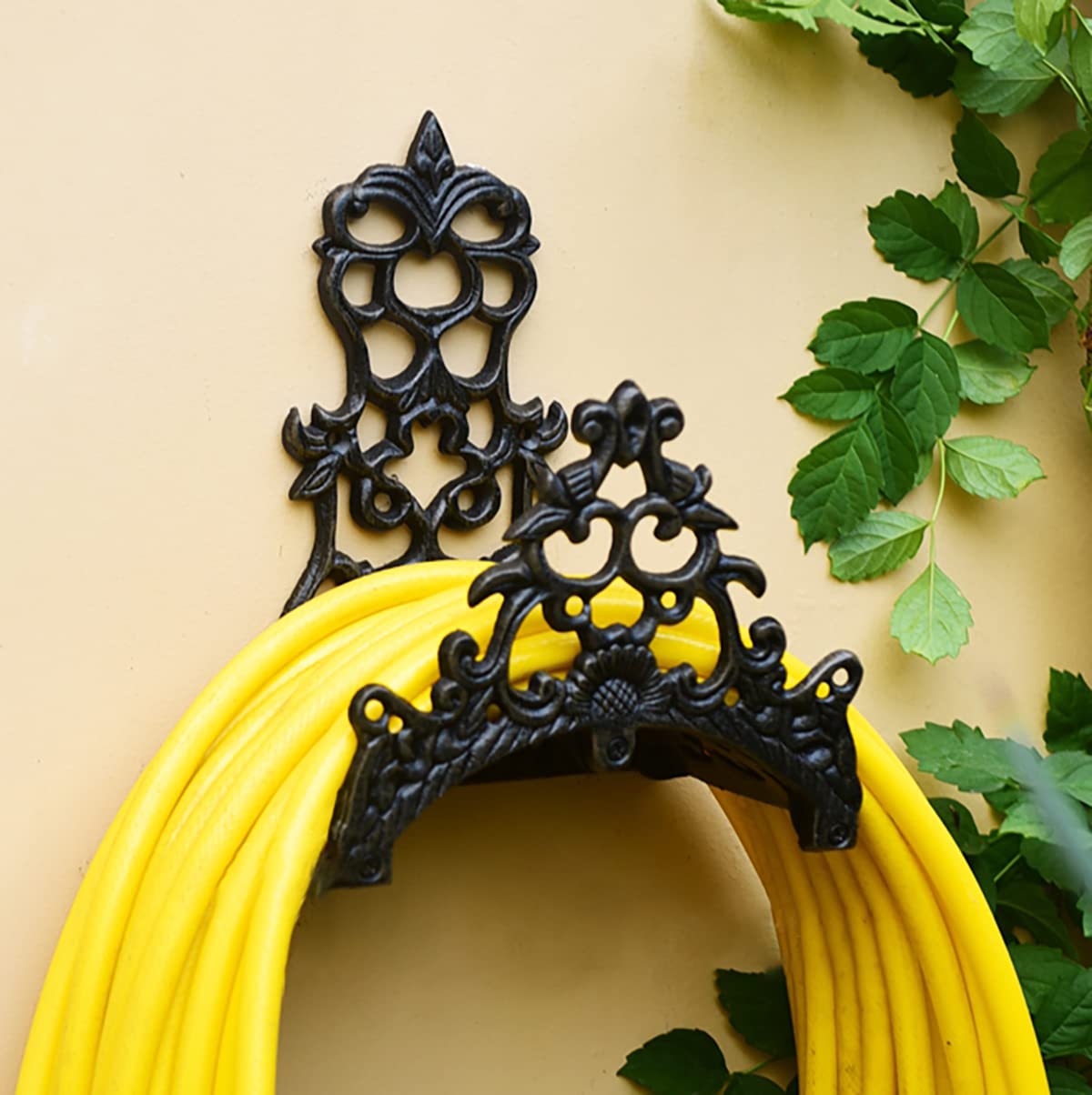 Soporte decorativo para manguera de jardín, colgador de manguera, soportes de tubería de agua de hierro fundido resistente, mayordomo de manguera montado en la pared, carrete de estante de manguera