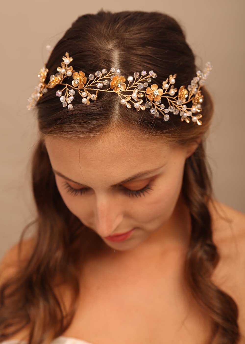 Chargances Bridal Flower Pearl Hair Vine Wedding Gold Crystal Beaded Headband Boho Leaf Handmade Hair Accessories for Women and Girls Brides - Image 2