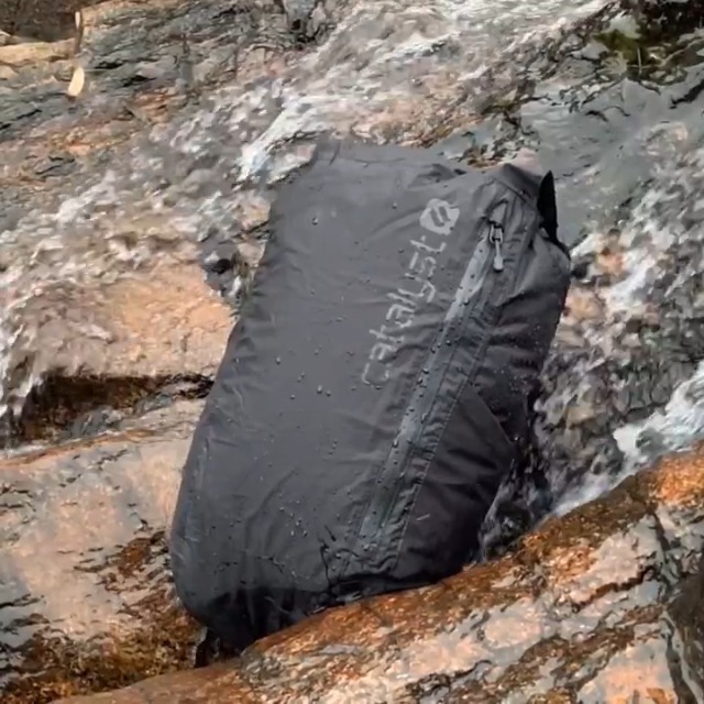 Mochila plegable impermeable ultra ligera Catalyst miniatura 7