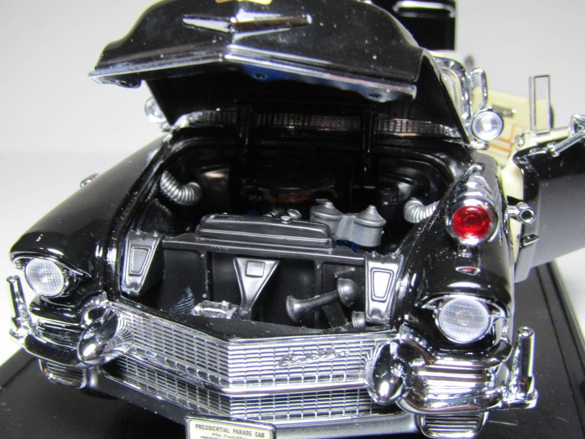 予約】 癒しのミニカー！デルプラド1/43 キャデラック キャディ