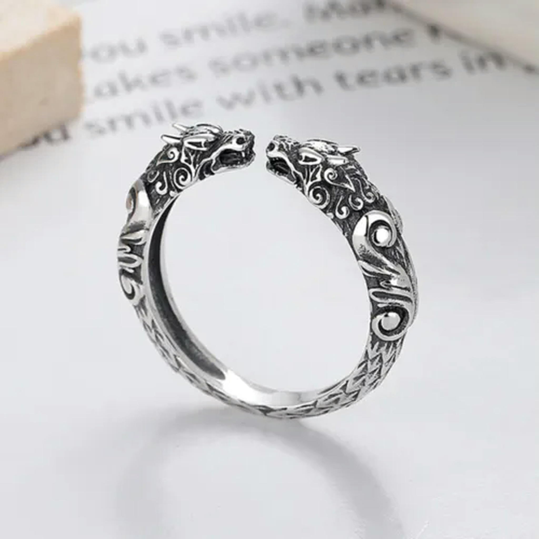Bague dragon béni argent 925 le cadeau rétro idéal riche en symboles