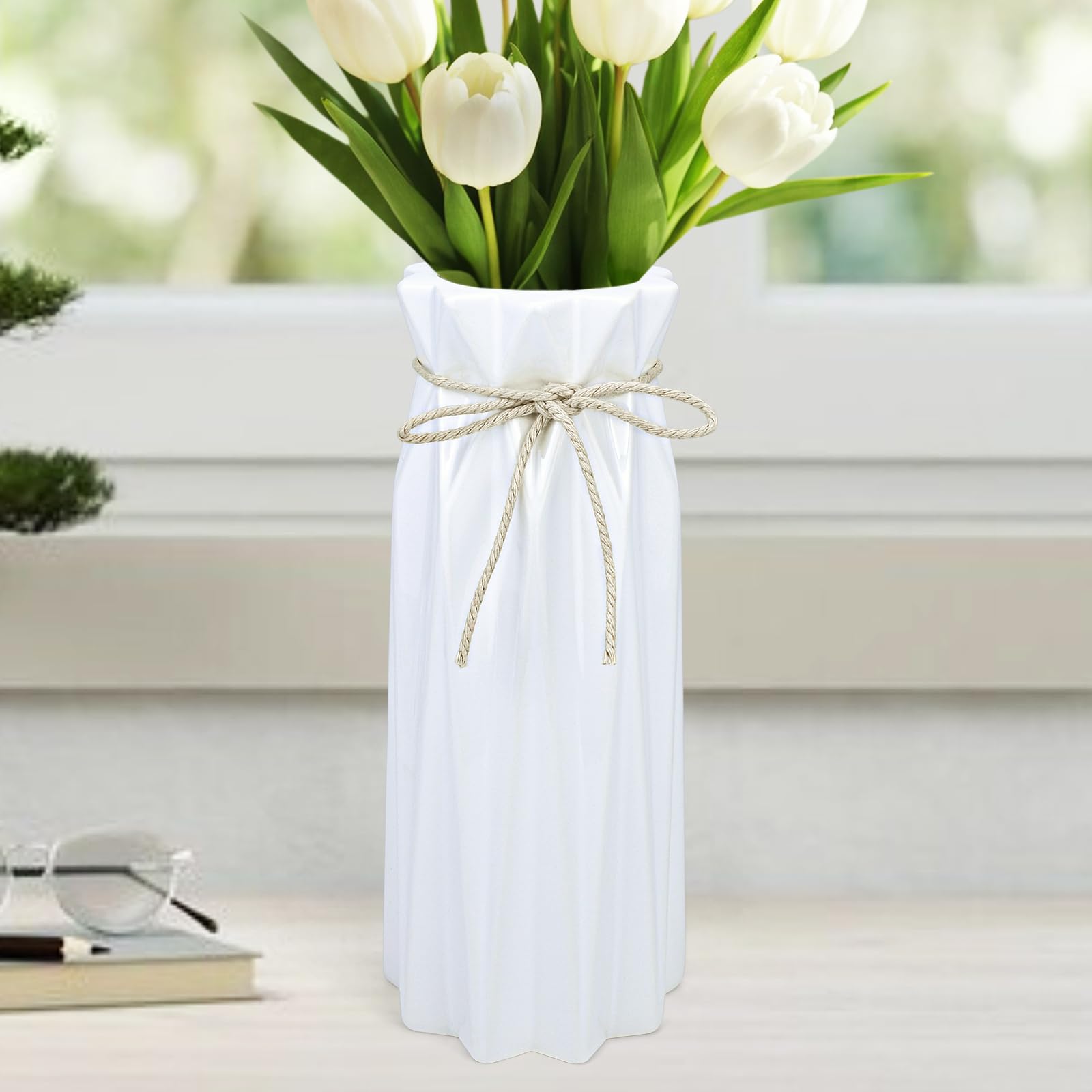 Florero de cerámica moderno para decoración del hogar para centros de mesa, blanco, minimalista, granja, 9.5 pulgadas de alto x 3.9 pulgadas de ancho, bonitos jarrones decorativos, flores 8