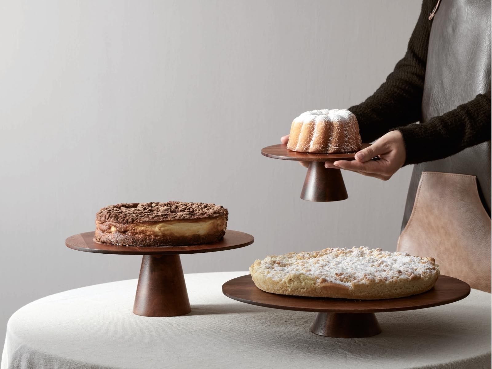Wooden Food Stand, D. 35 cm H. 6,5 cm, Akazie - Wood