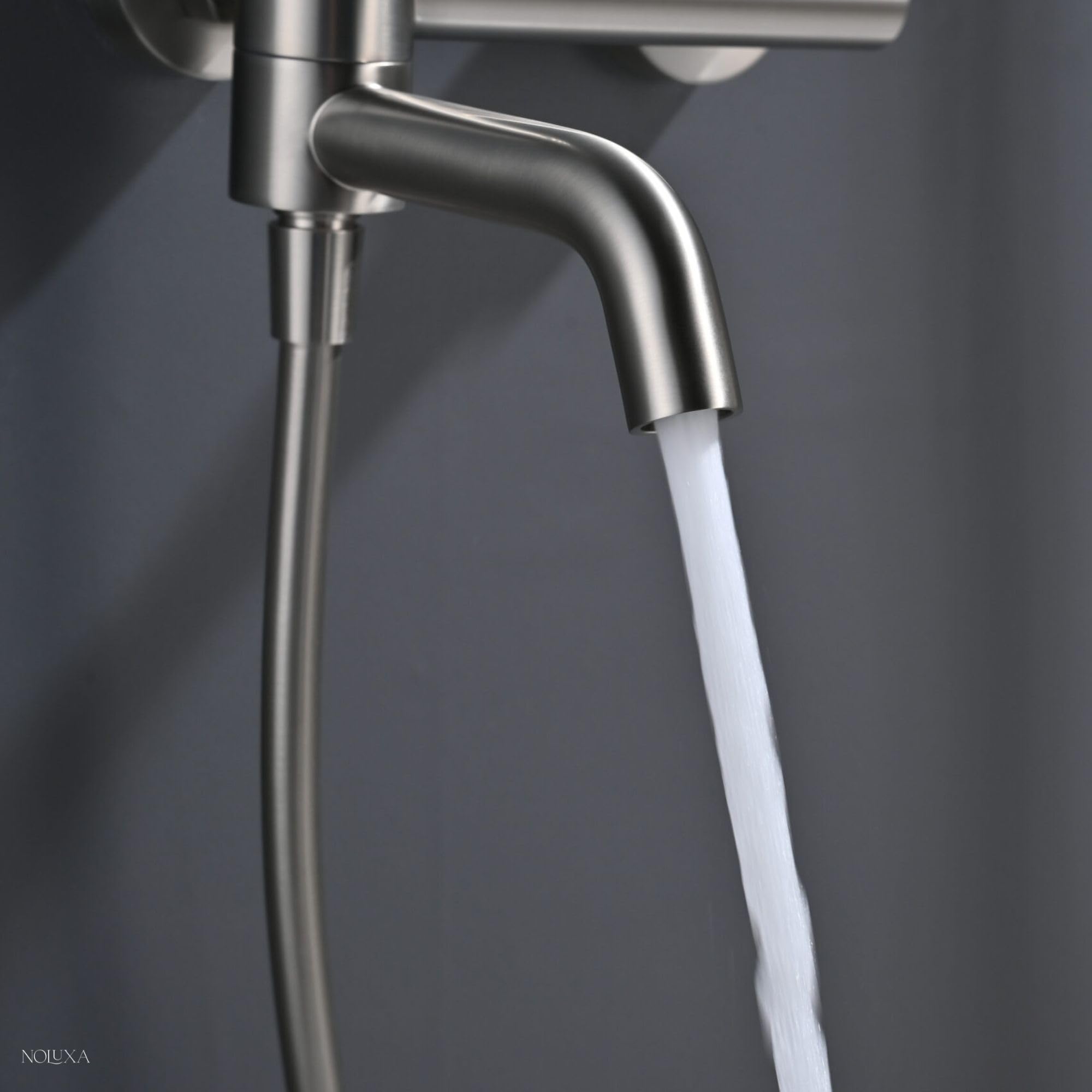 IMEX - Miscelatore Monocomando per Vasca e Doccia in Nichel Spazzolato | Miscelatore a Parete con Supporto per Soffione Doccia e Tubo Flessibile | Rubinetti in Ottone e Acciaio Inox | Serie Genoa
