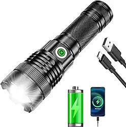 Lanterna Tática Recarregável USB-C 10000 Lúmens, Zoom Ajustável 1000m - IPX7 à Prova D'Água, Power Bank, Portátil e Potente p/Caça, Pesca, Emergências, Militar, Sobrevivência e Aventuras