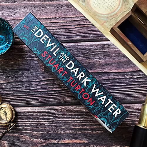 Image of The Devil and the Dark Water: from the bestselling author of The Seven Deaths of Evelyn Hardcastle and The Last Murder at the End of the World (High /Low)