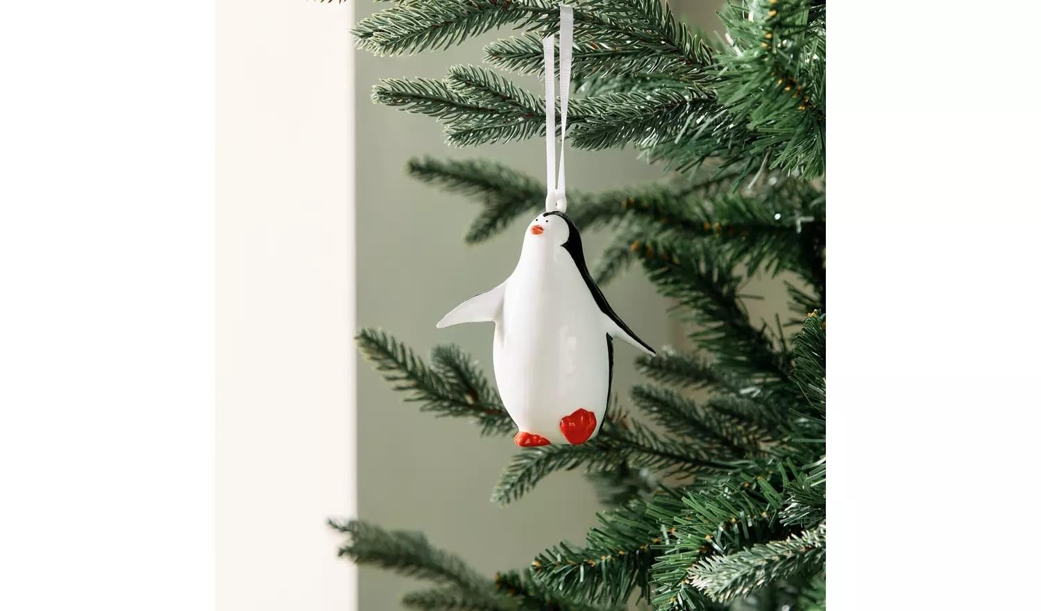 Aidni Multicolor Single Porcelain Penguin Christmas Baubles