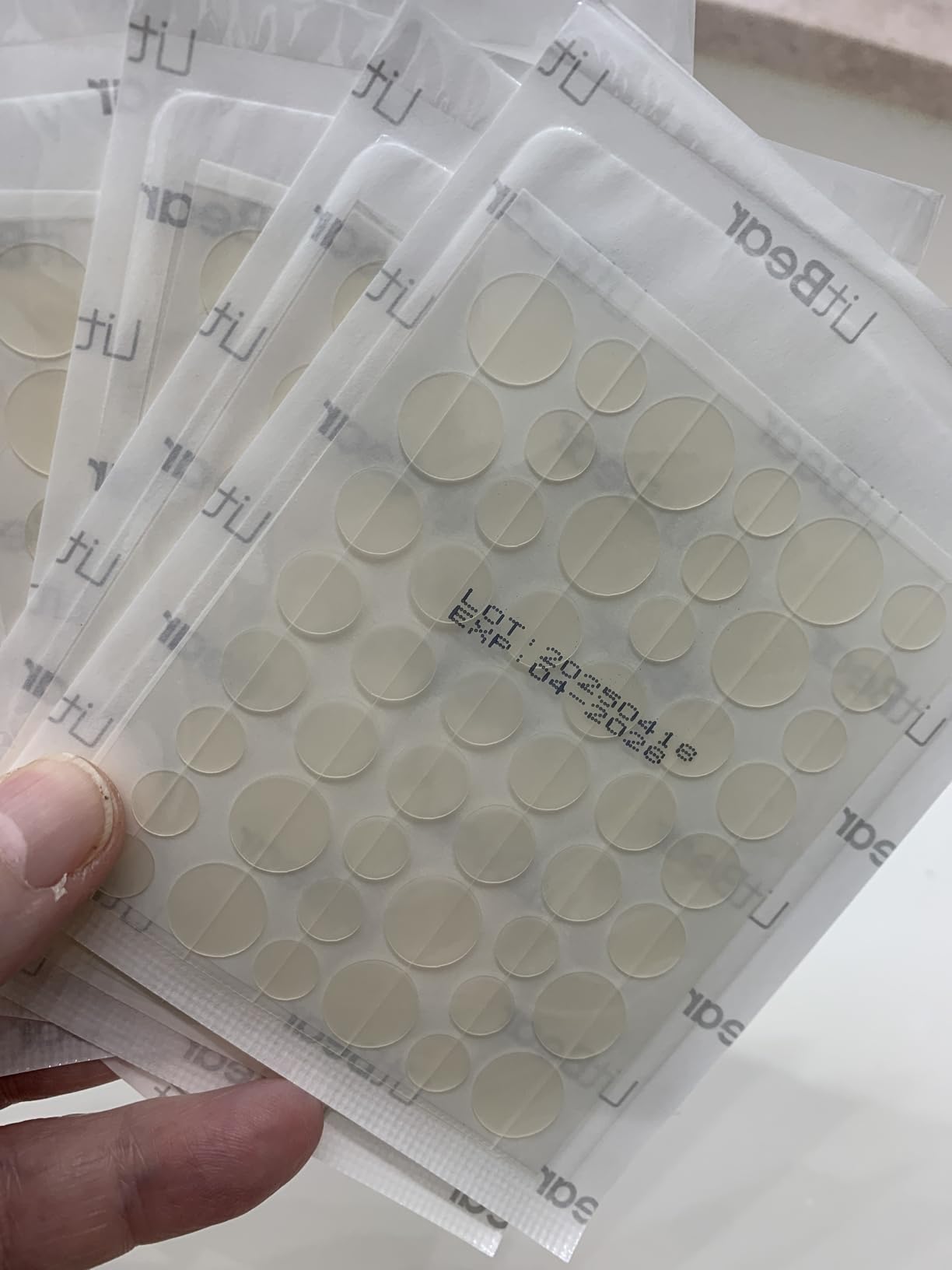 LitBear Pimple Patch Bulk, 480 Patches 3 Size Acne Patches for Face, Hydrocolloid Spot Stickers for Covering Zits, Blemishes, and Breakouts, Suitable for All Skin Types