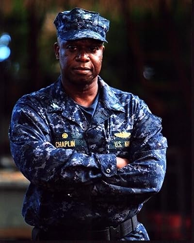 Posterazzi Andre Braugher In Uniform In Last Resort Photo Print (8 x 10) - Item # MVM02278
