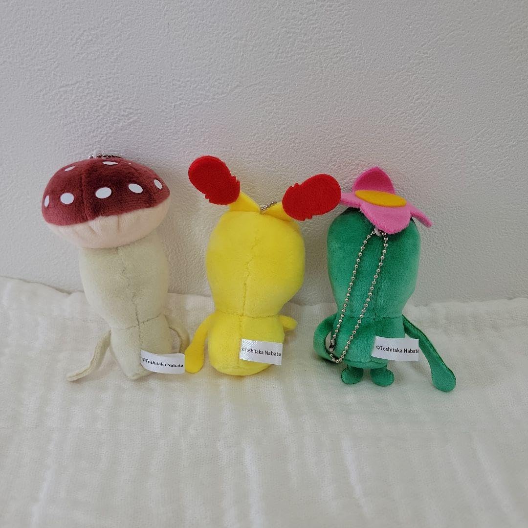 新品未使用タグ付き‼️ こびとづかん　もちもちぬいぐるみ3種 こびとづかん ぬいぐるみ 3 カクレケダマ 【新品未使用】 - メルカリ