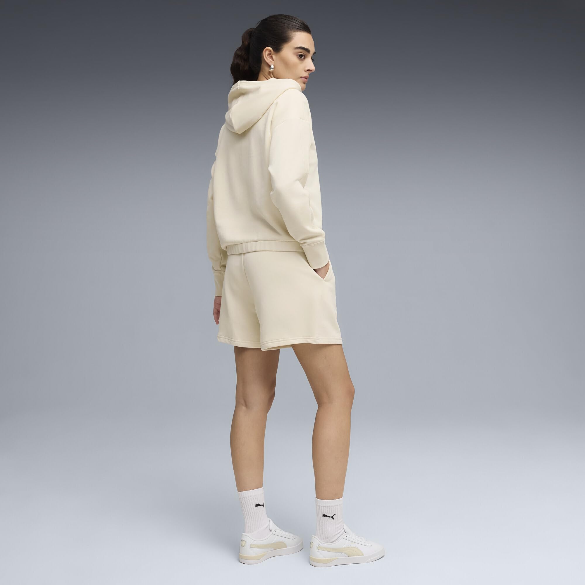 PUMA Chándal corto holgado con capucha Mujer