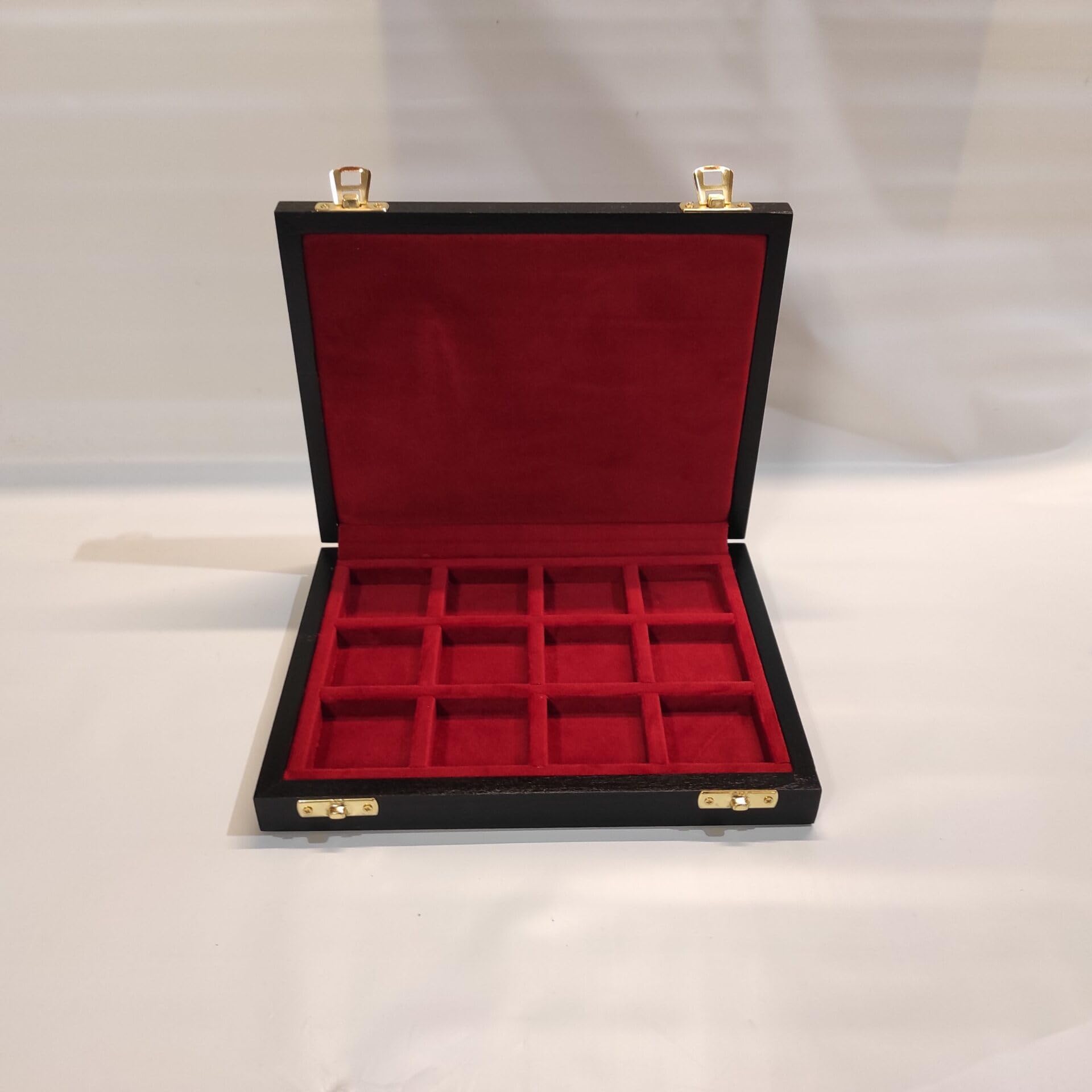Caja para monedas de colección 12 compartimentos 40x40 mm, madera maciza y terciopelo, numerada con certificado de autenticidad