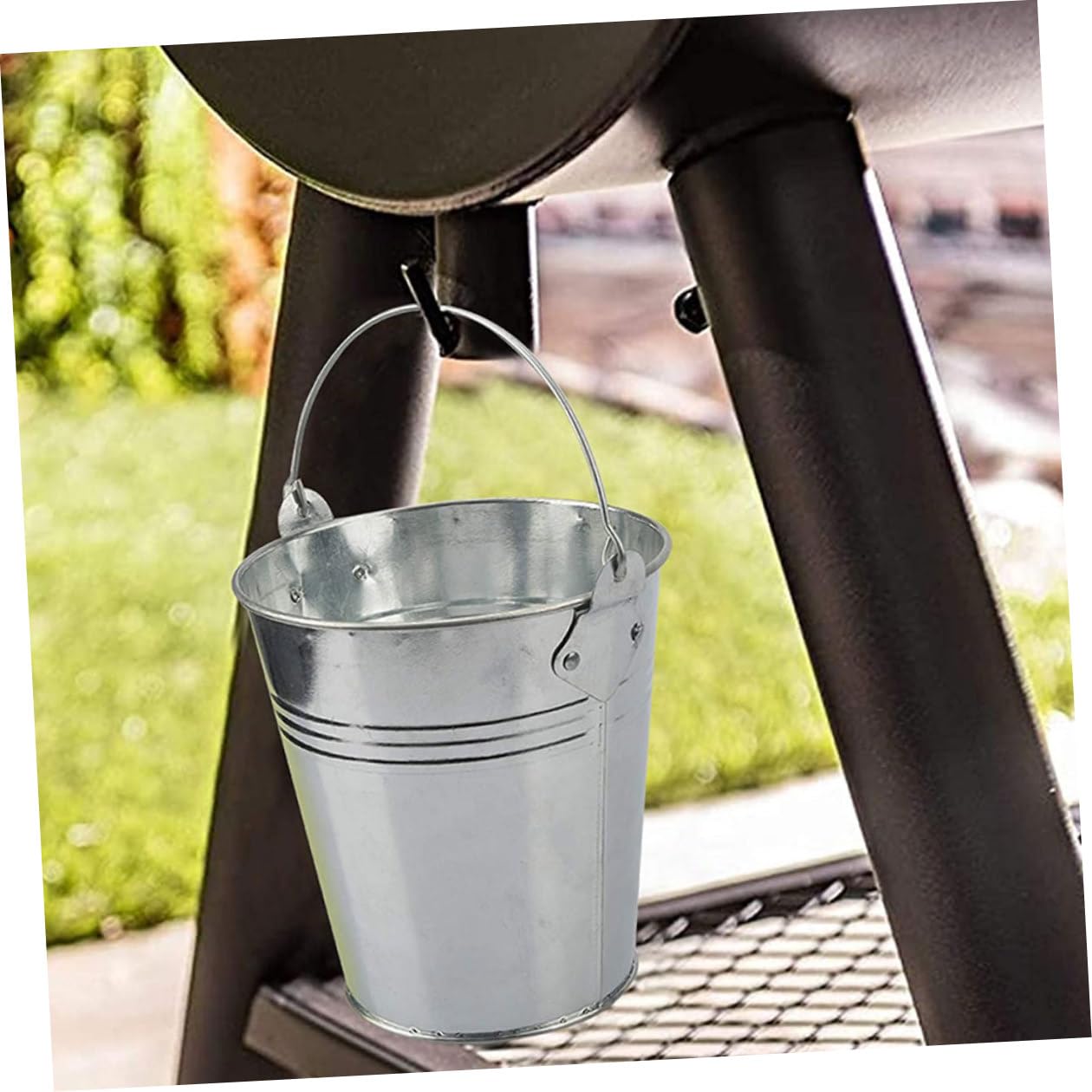 UPKOCH Set Secchi Raccogli Grasso per Barbecue con 1 Secchio in Ferro e 10 Rivestimenti in Alluminio USA e Getta, Accessori per Barbecue all’Aperto, Maniglia Portatile e Facile Pulizia