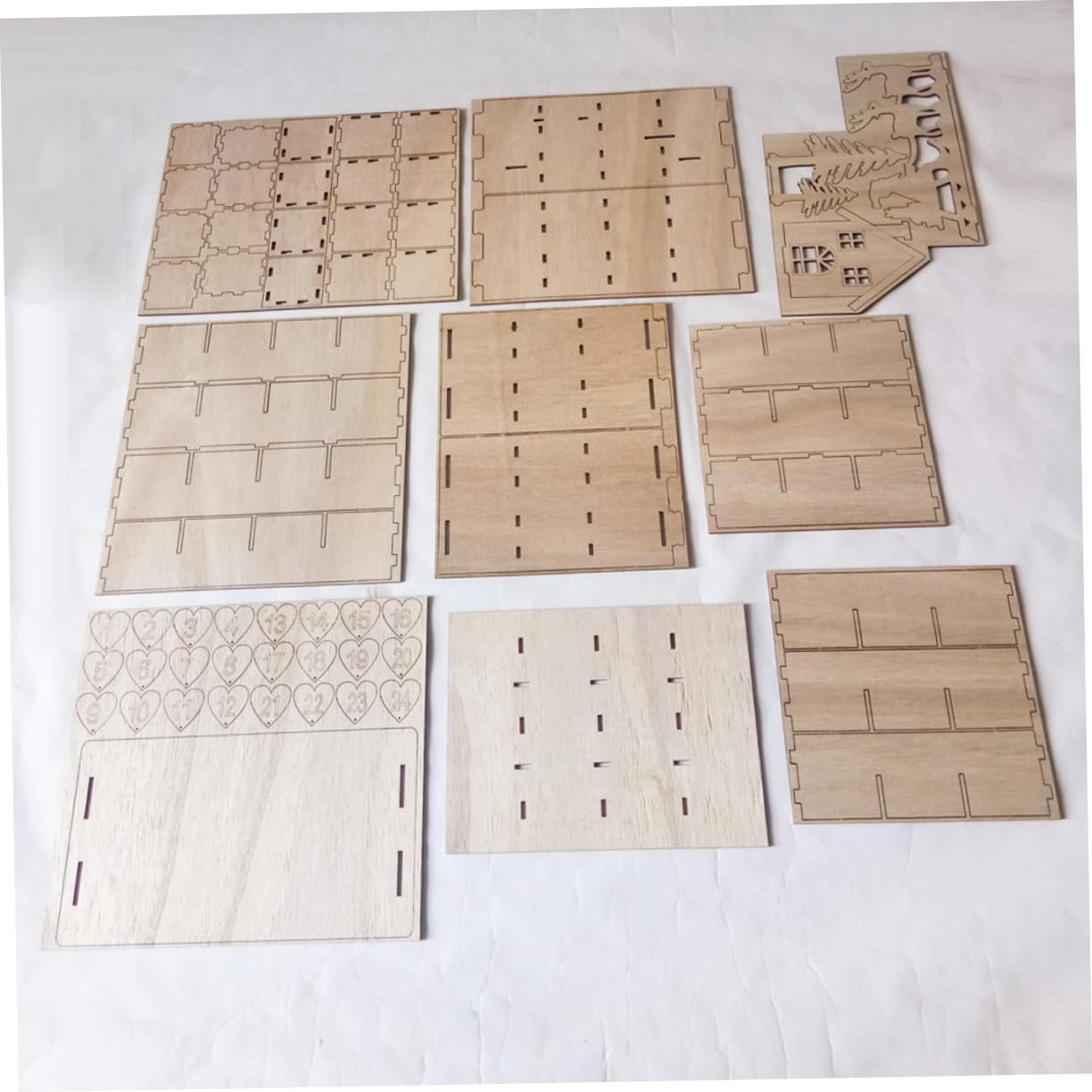 Ciieeo Caja de Madera Creativa para Guardar Objetos Navideños Estuche para Patrones de Calendario Manualidades Navideñas para Adornos Navideños Diseño de Corazón para Artículos Diversos