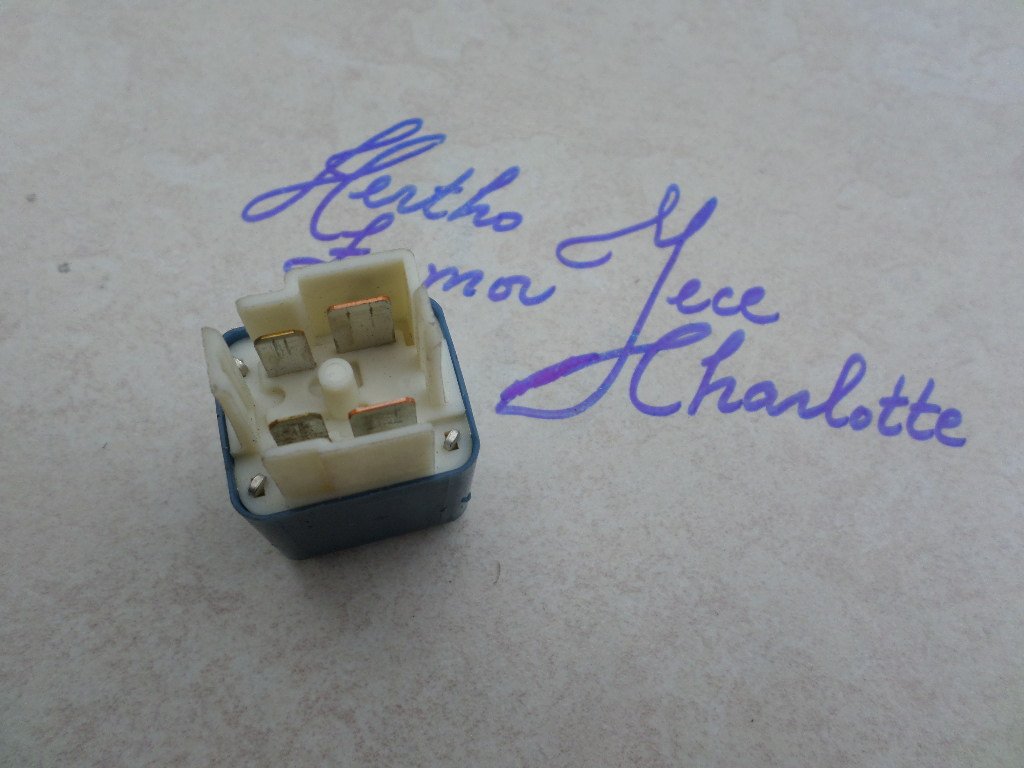 Amazon.co.jp: TOYOTA (トヨタ) 純正部品 ABS モータ リレー 品番88263