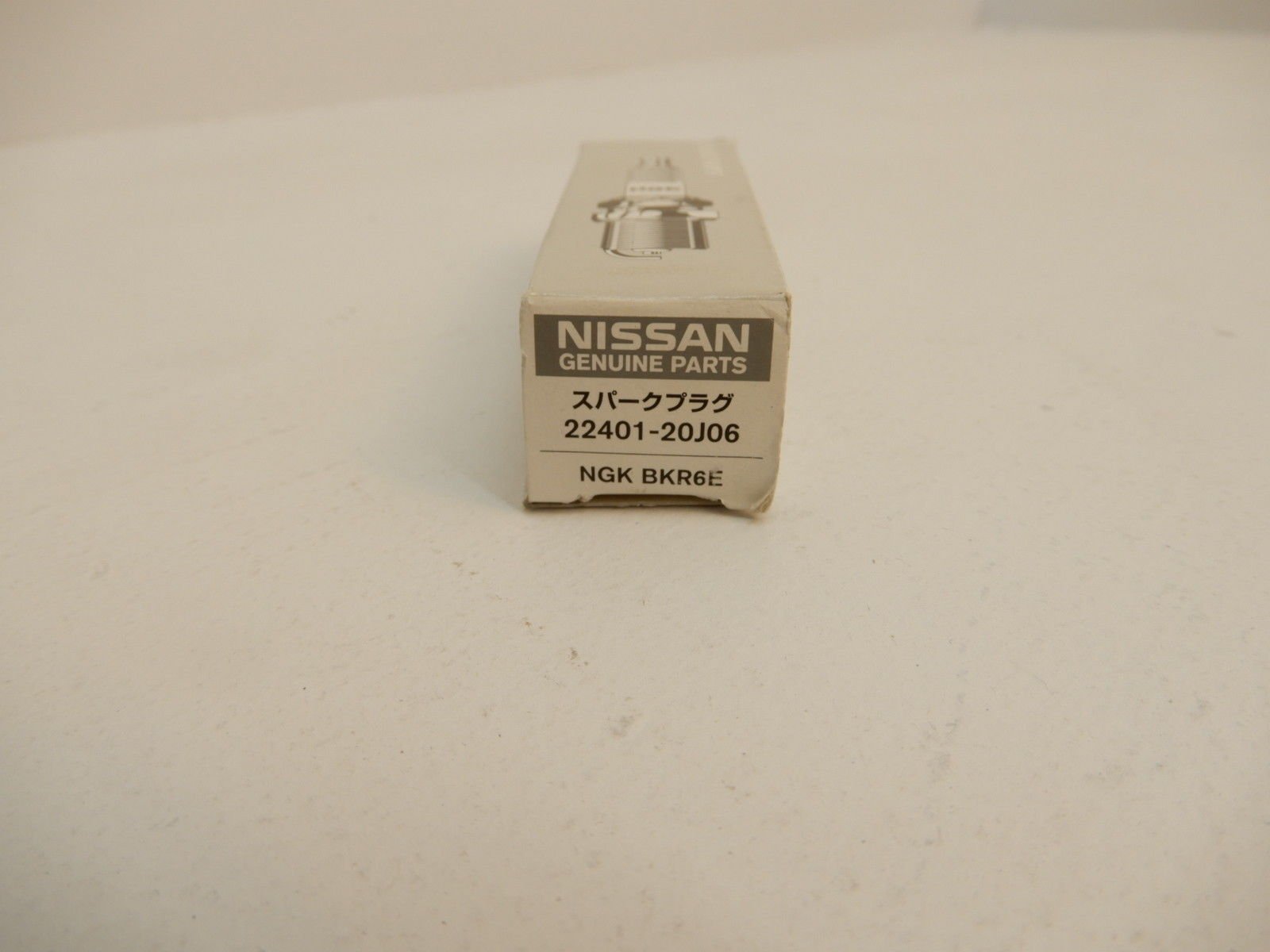 KA2201ページ Wholesale Spark Plug 22401-20J05 BKR5E for NISSAN Engines