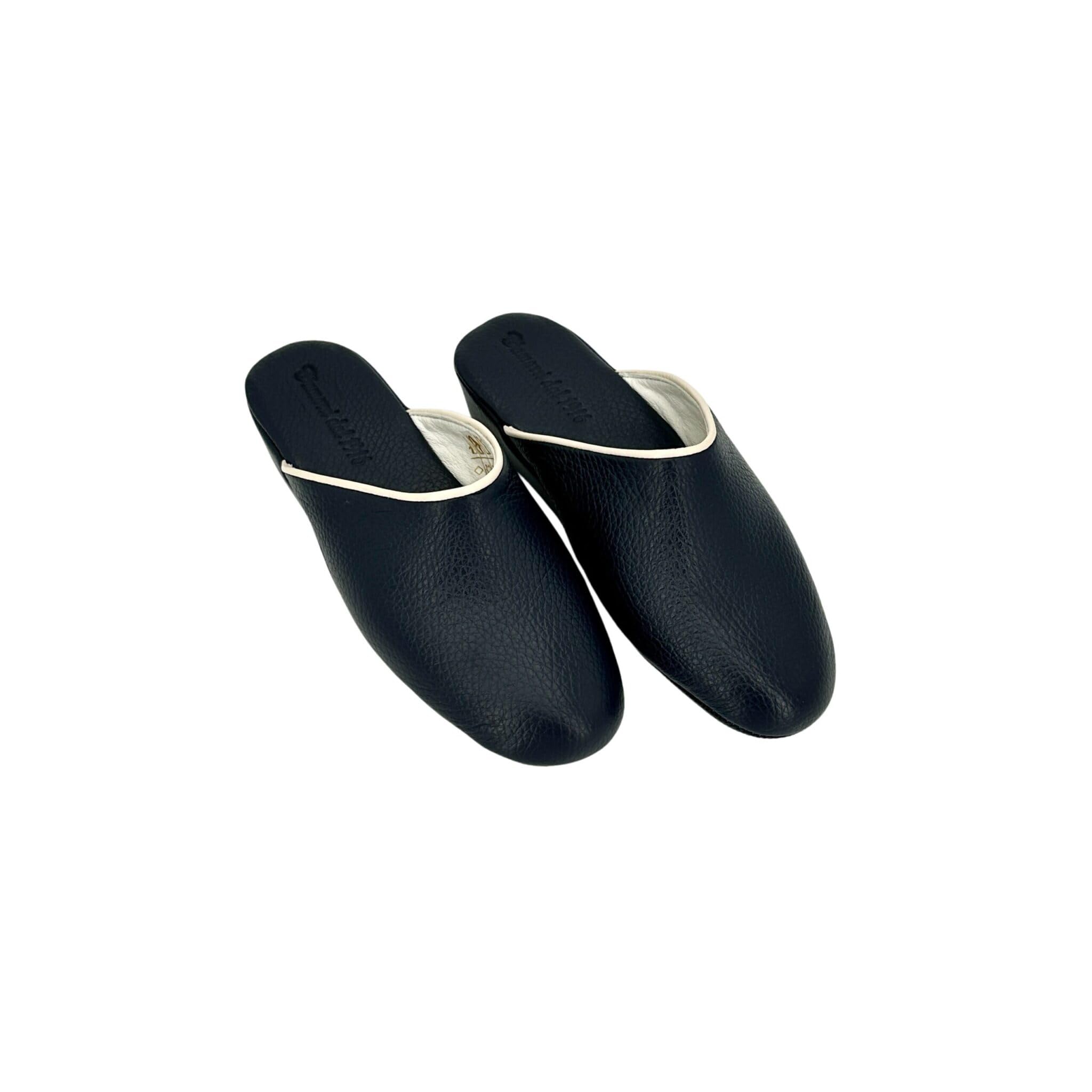 Ciabatta pantofola scendiletto in pelle bordeaux chiaro