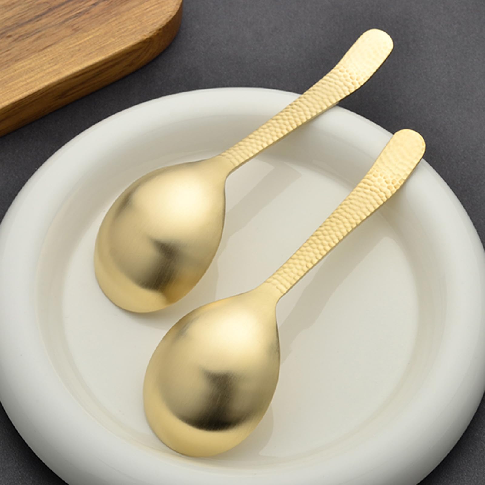 Cuillère à soupe 100 % cuivre pur, 15 cm en laiton forgé à la main, motif marteau, cuillère givrée, adaptée pour la salle à manger, les restaurants, les desserts, les gâteaux, la crème glacée (4)