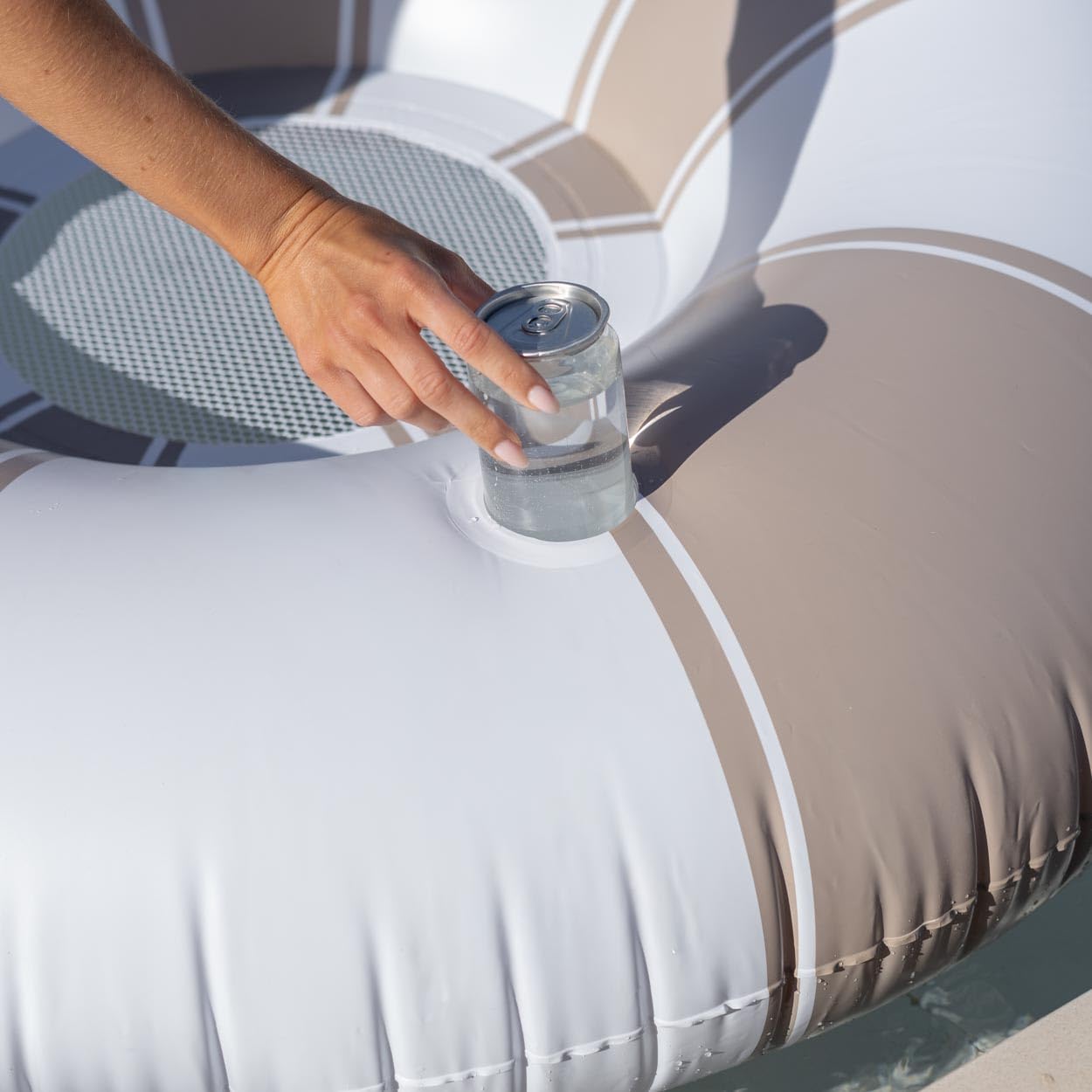 Flamingueo Schwimmring Erwachsene - Für Strand und Pool - Getränkehalter - Donut-Form - Strapazierfähiges PVC - Doppelventil - Zweifarbiges Design